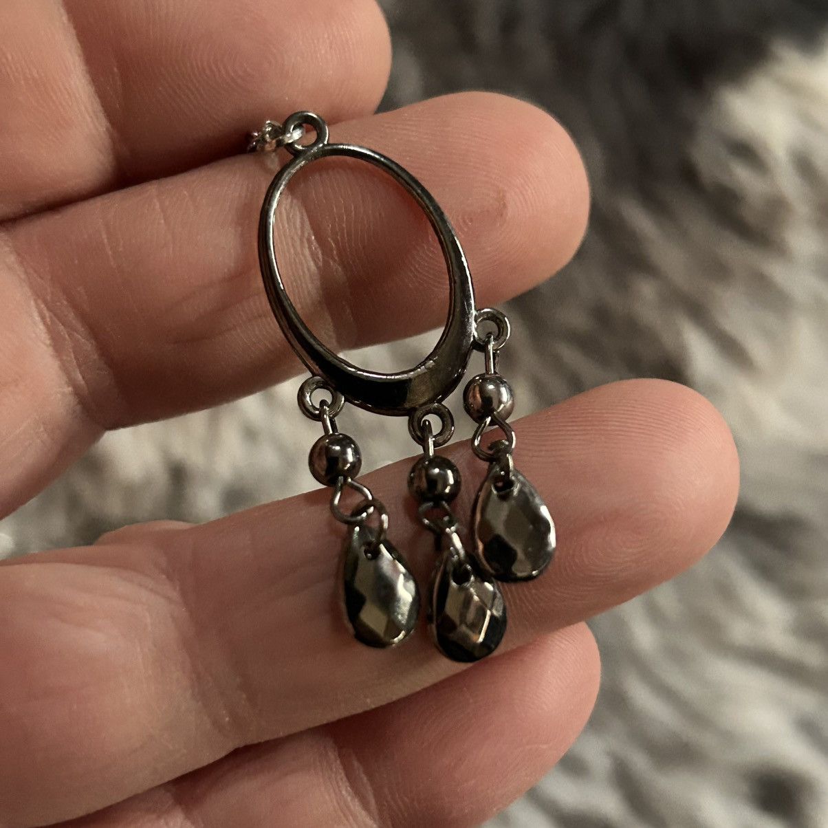 Handmade Handcrafted chrome tone faceted dangle pendant necklace Size ONE SIZE - 6 Thumbnail