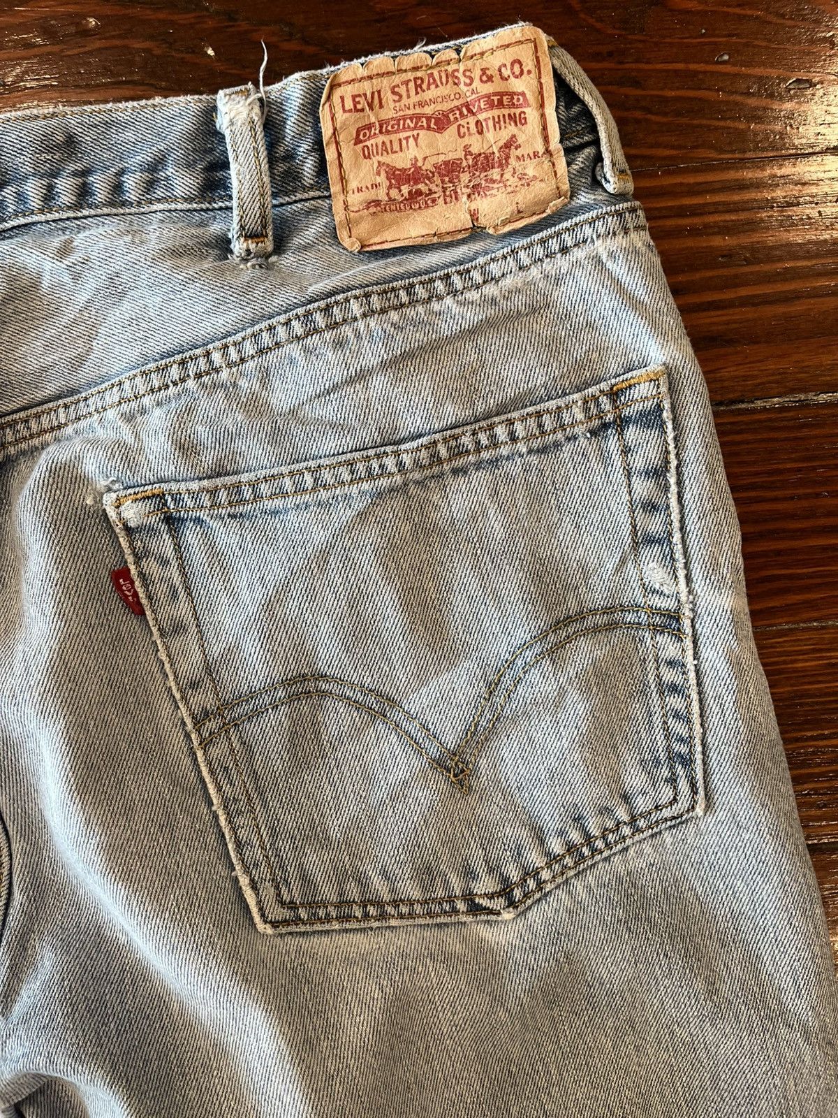 Levi's Levi’s 550 Relaxed Fit Distressed Men’s Denim Blue 38x30 Size US 38 / EU 54 - 6 Thumbnail