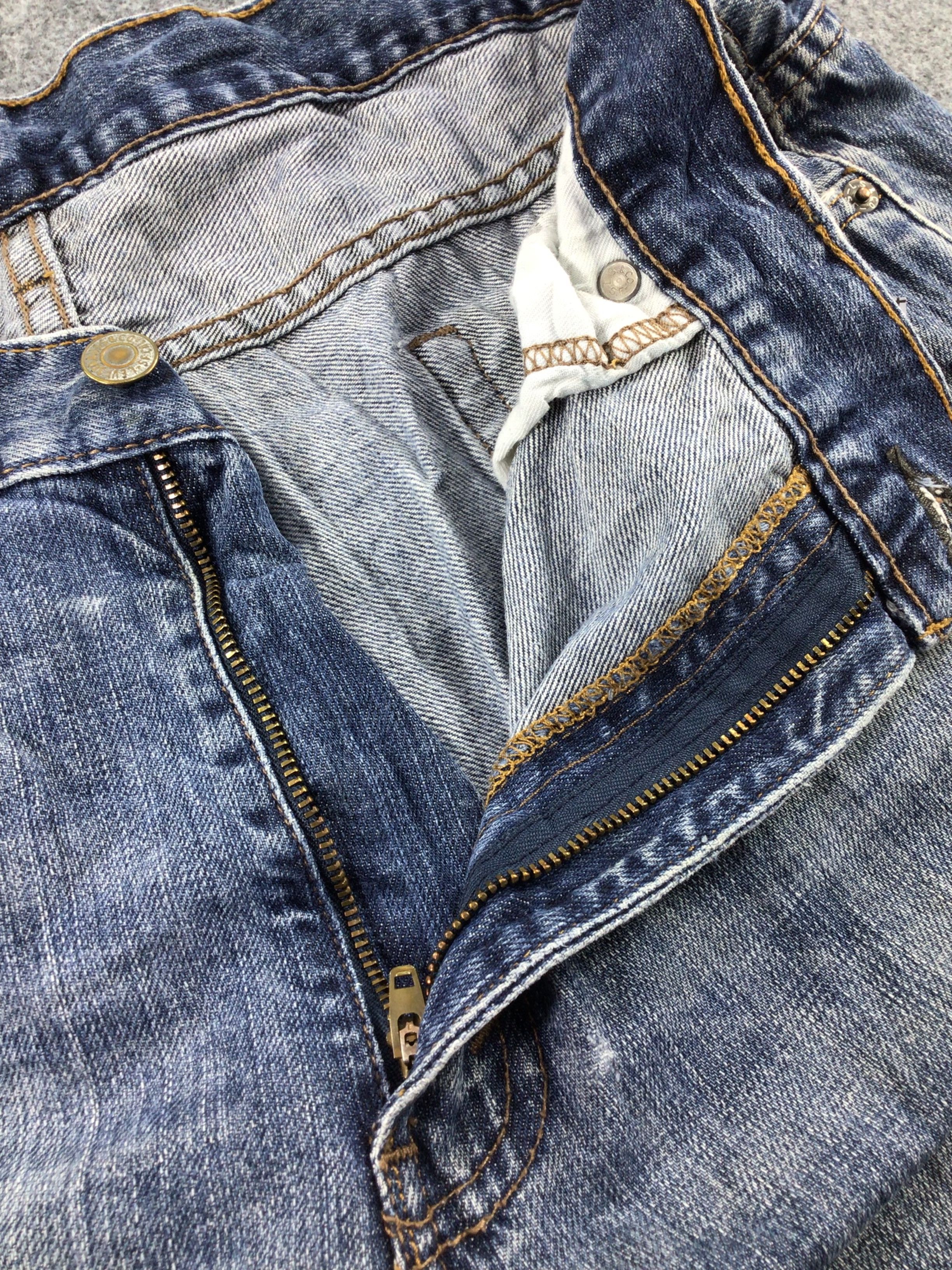 Levi's Vintage Levis 569 Jeans Distressed Denim -J845 Size US 36 / EU 52 - 9 Thumbnail
