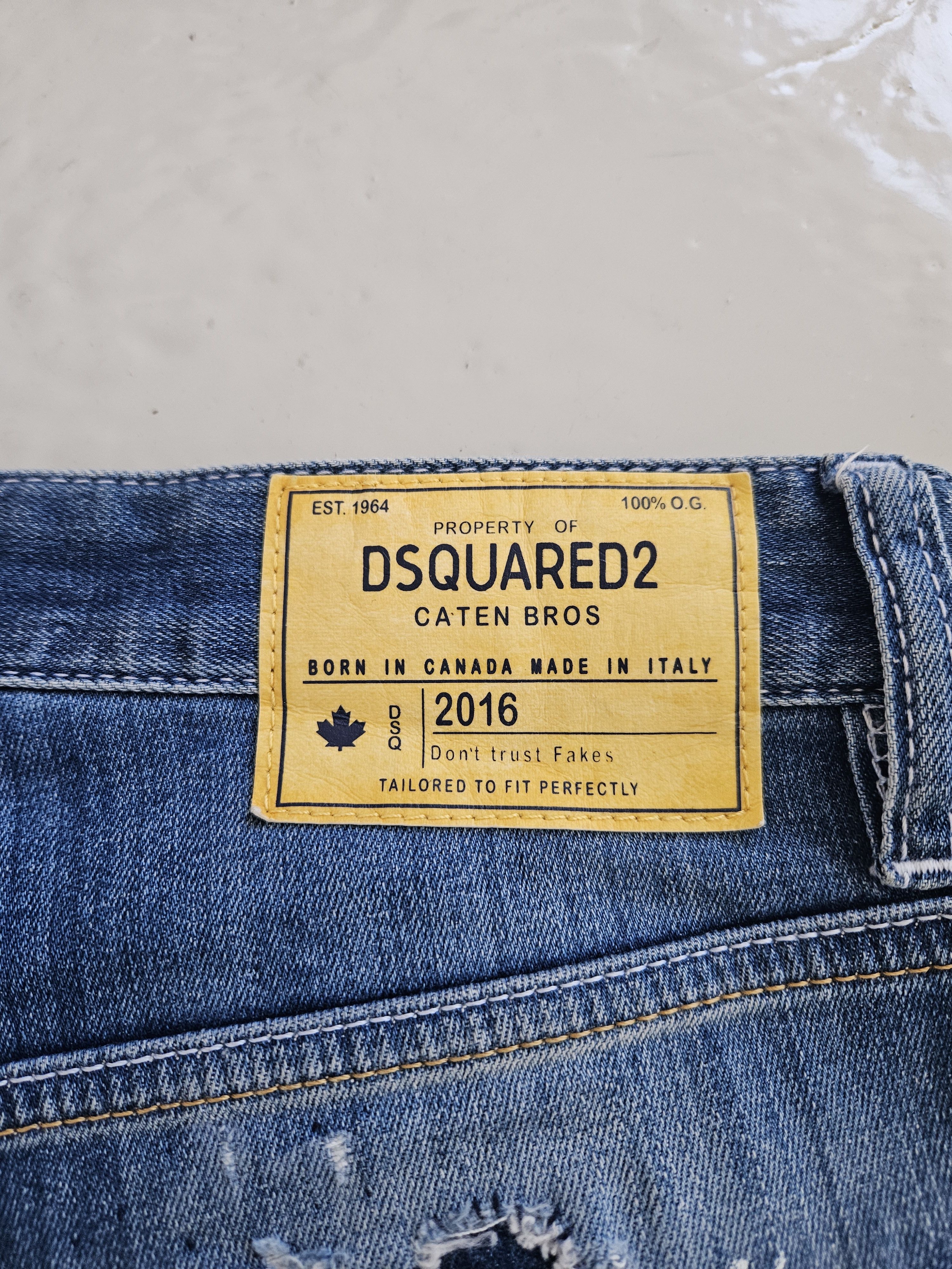 Dsquared2 Dsquared2 square crotch short distressed denim Size US 32 / EU 48 - 12 Thumbnail