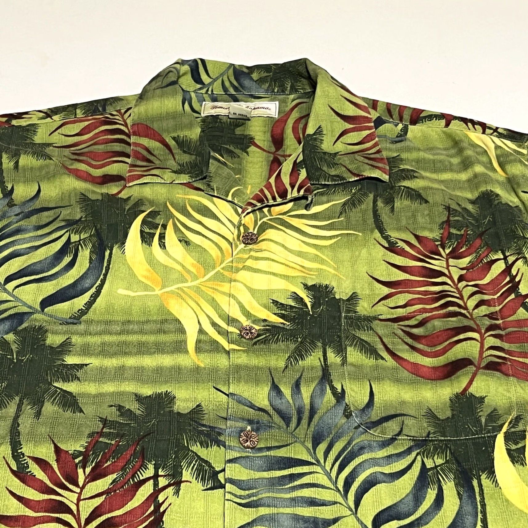 Tommy Bahama Tommy Bahama Shirt Mens Medium Floral Hawaiian Silk Beach Size US M / EU 48-50 / 2 - 2 Thumbnail