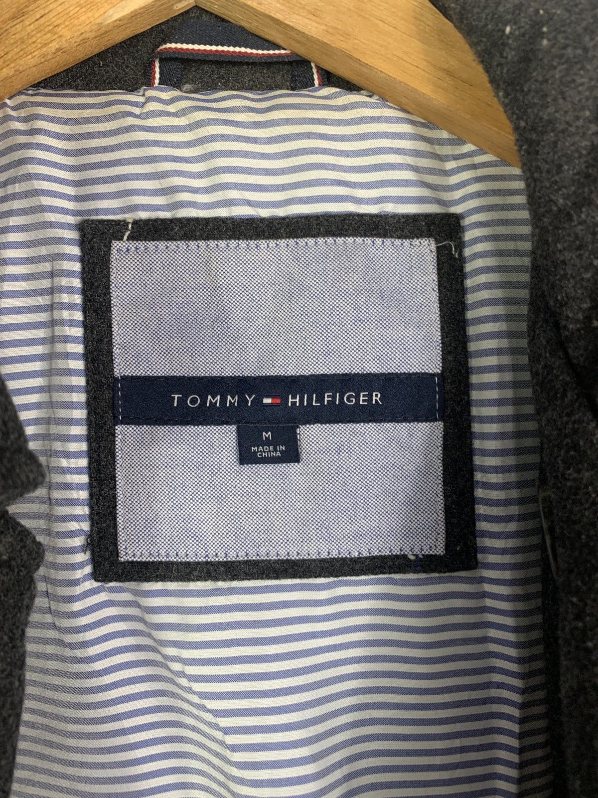 Tommy Hilfiger × Vintage Authentic Tommy Hilfiger Parkas Jacket Size US M / EU 48-50 / 2 - 9 Thumbnail