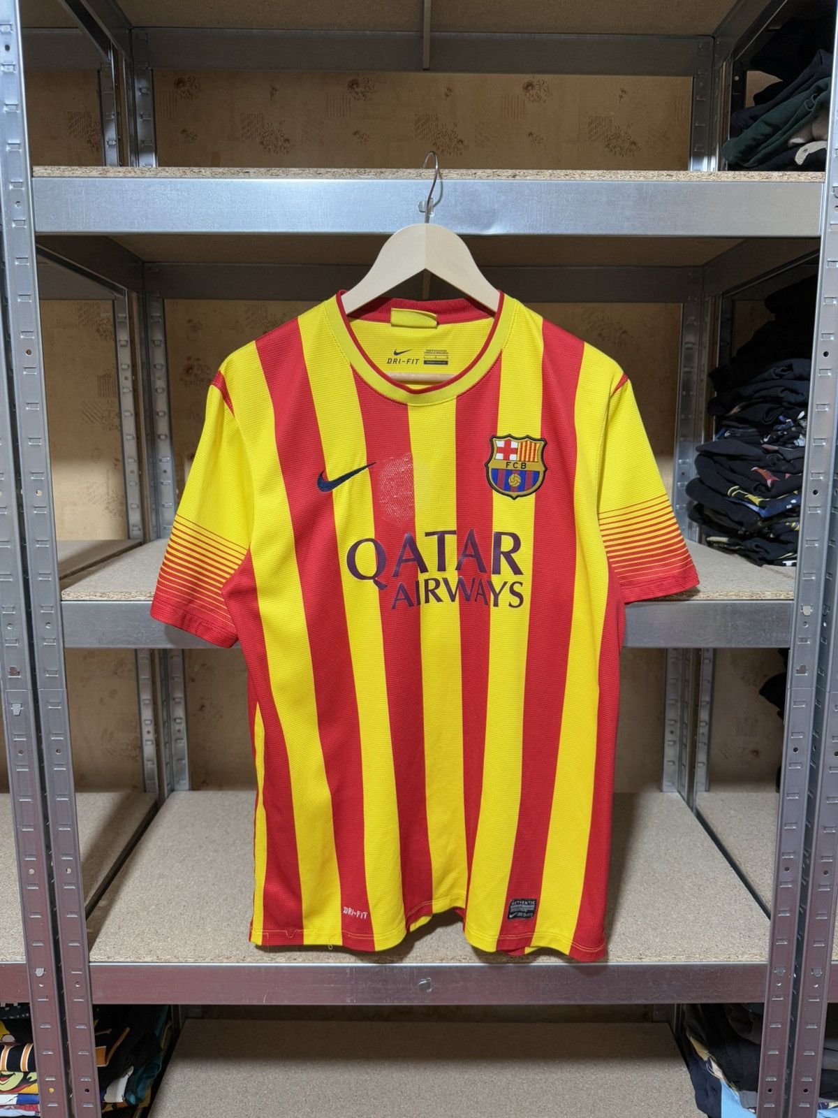 Nike Nike FC Barcelona 2014 2015 Fourth Football Soccer Jersey Size US L / EU 52-54 / 3 - 1 Thumbnail