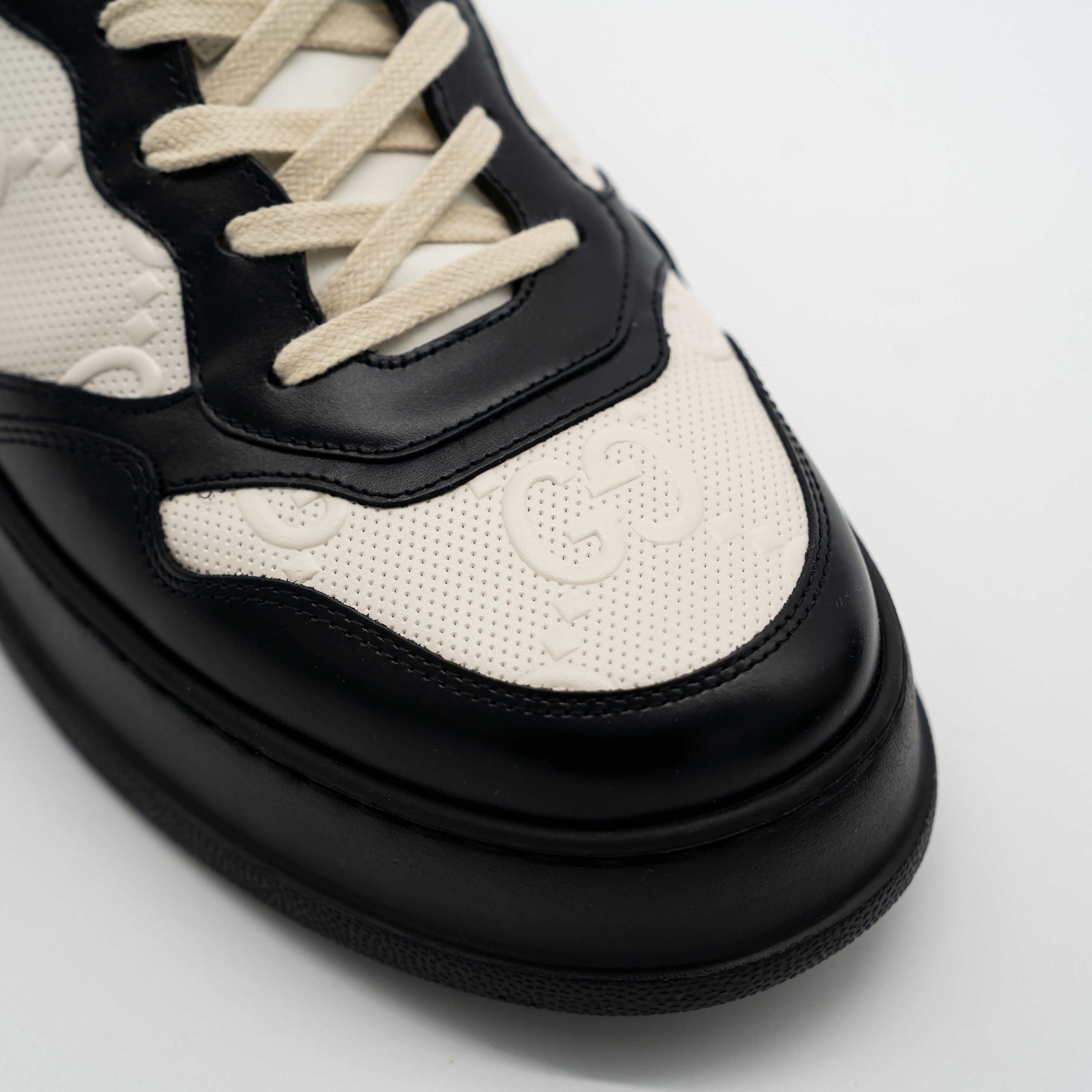 Gucci Size 12 G 12.5 US Gucci GG Chunky B Sneakers Black White GG Size US 12.5 / EU 45-46 - 7 Thumbnail