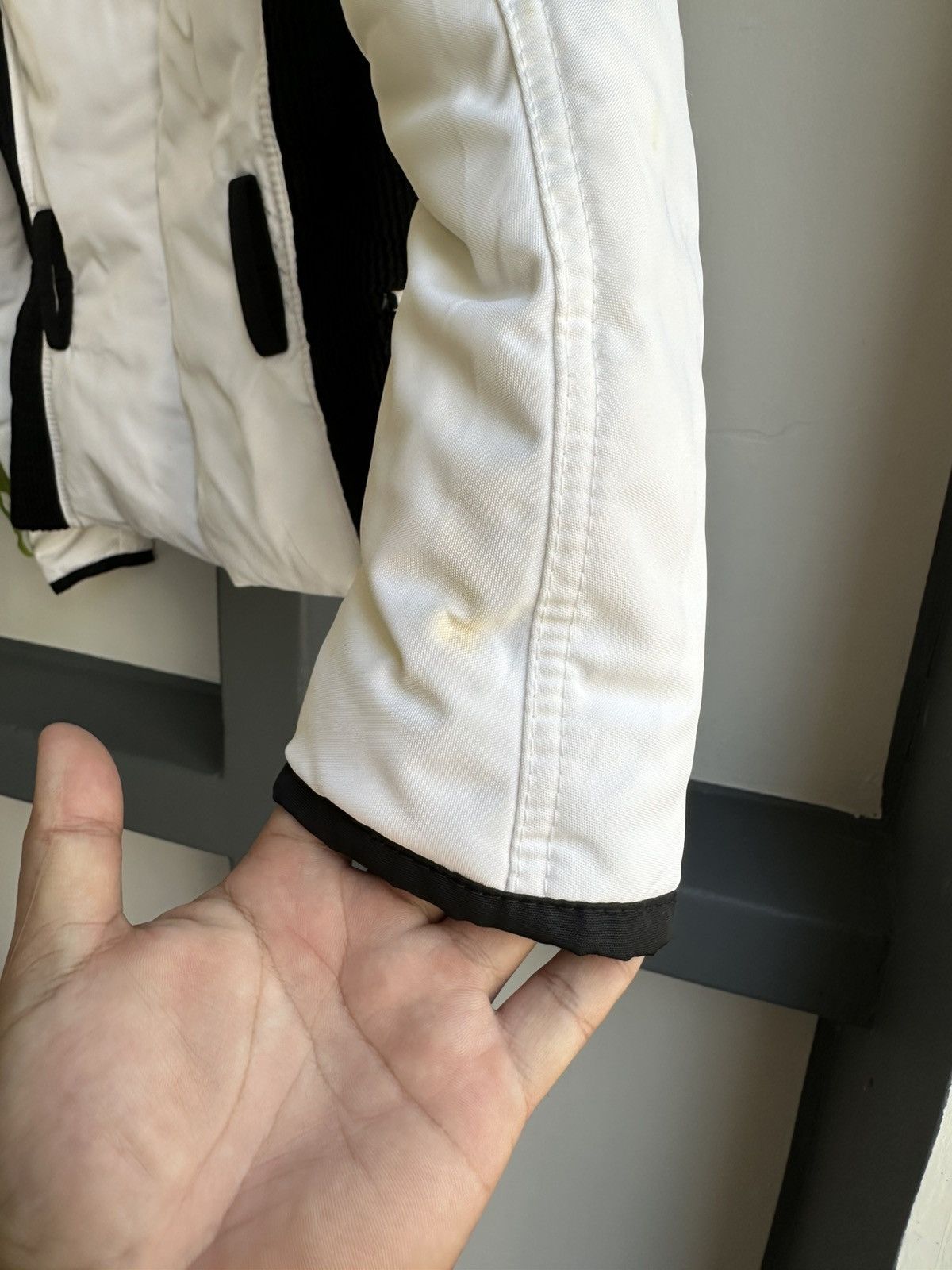 Moncler Moncler joyce vintage big logo patch jacket Size XS / US 0-2 / IT 36-38 - 9 Thumbnail