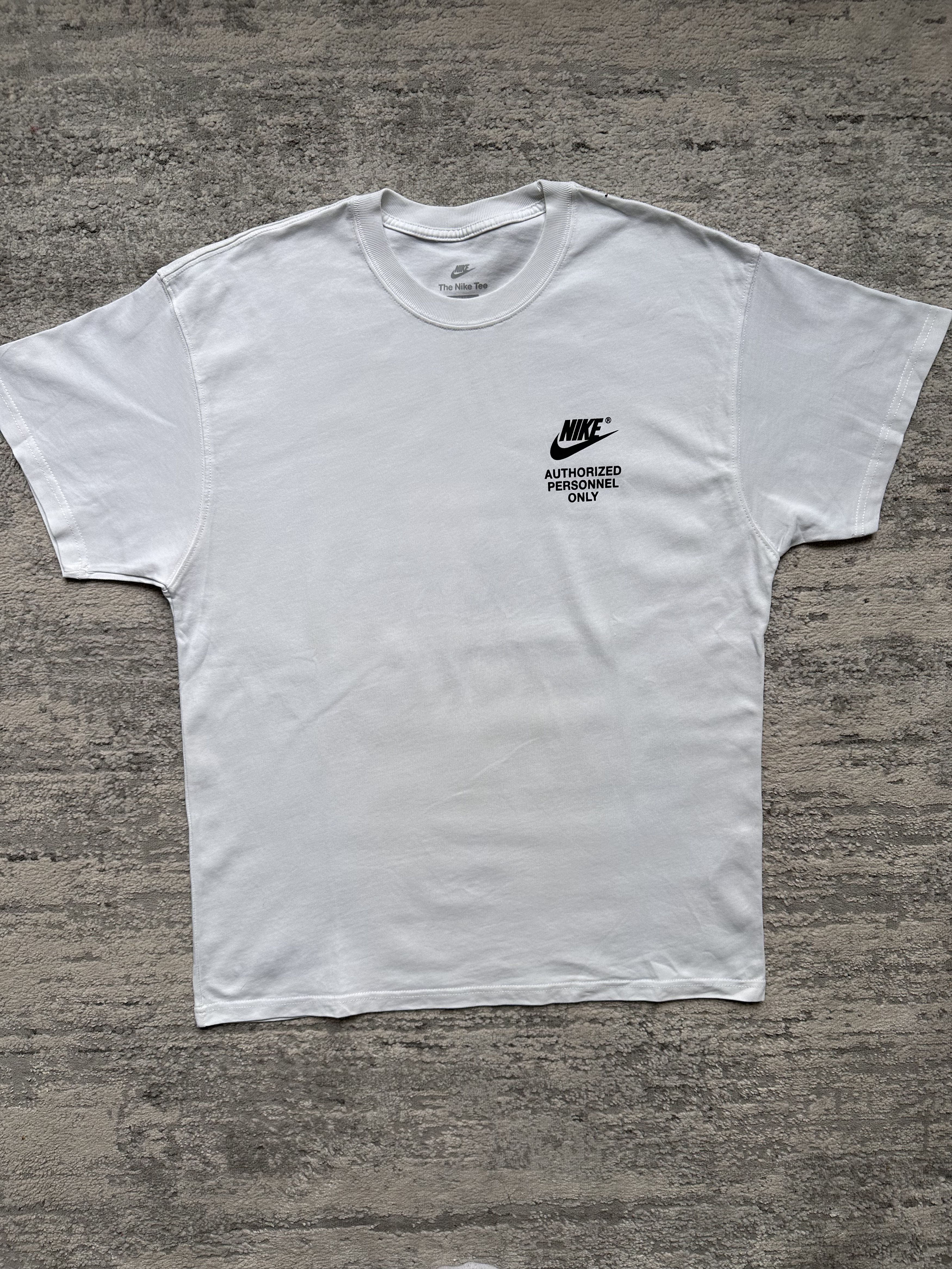 Nike Nike NSW AUTHRZD PERSONNEL t shirt Size US XXL / EU 58 / 5 - 5 Thumbnail