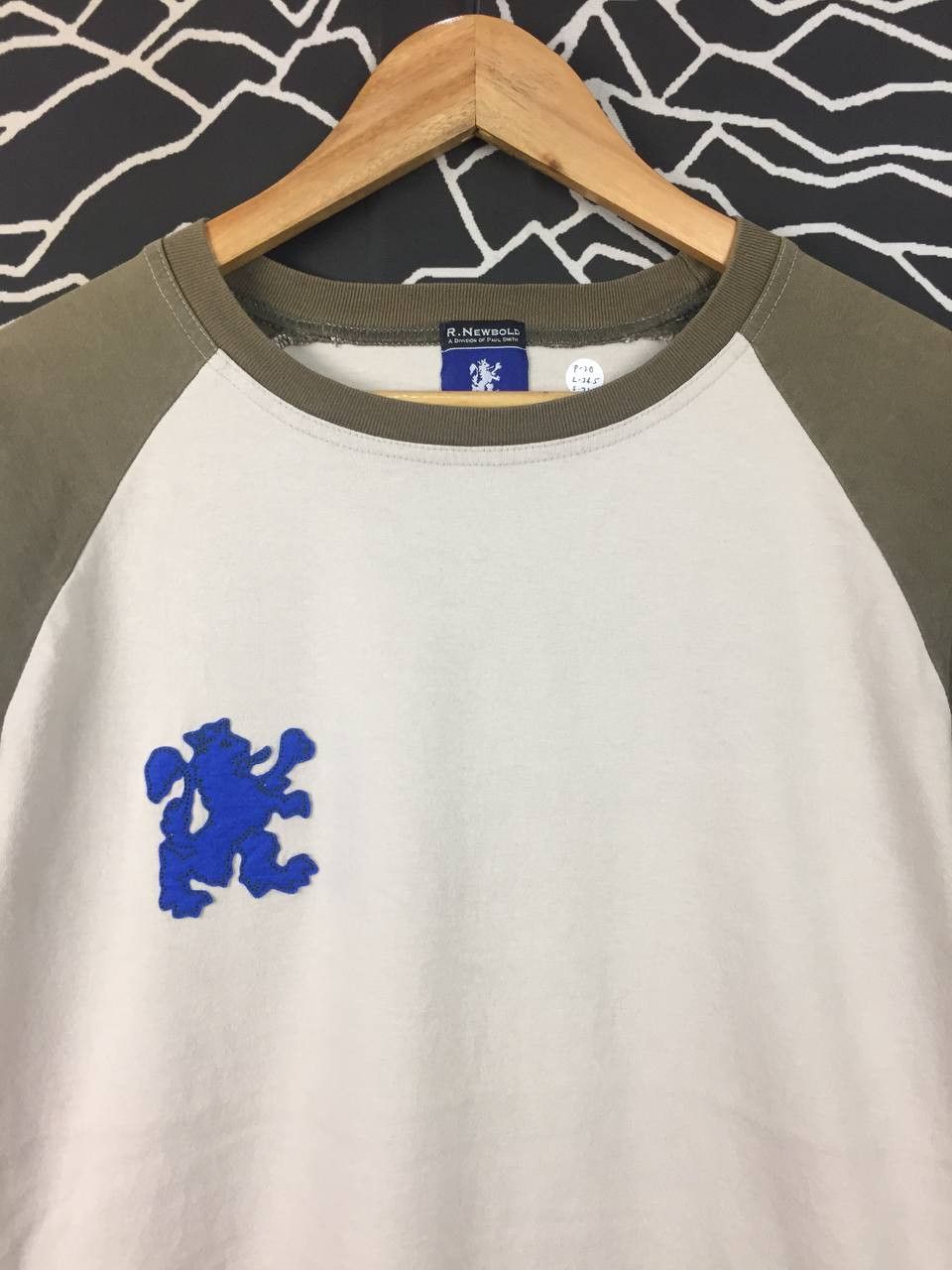 R.Newbold R. Newbold by Paul Smith Big Logo Long Sleeve Raglan Tee Size US M / EU 48-50 / 2 - 3 Thumbnail
