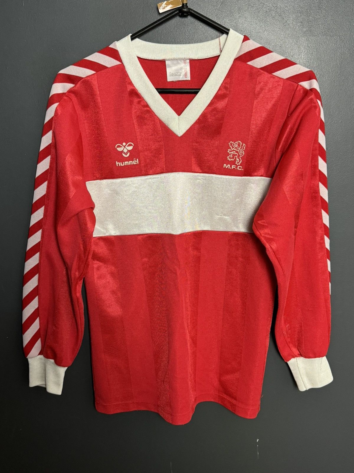 Hummel Middlesbrough 84/86 Home Football Long Sleeve Jersey Size US S / EU 44-46 / 1 - 1 Thumbnail