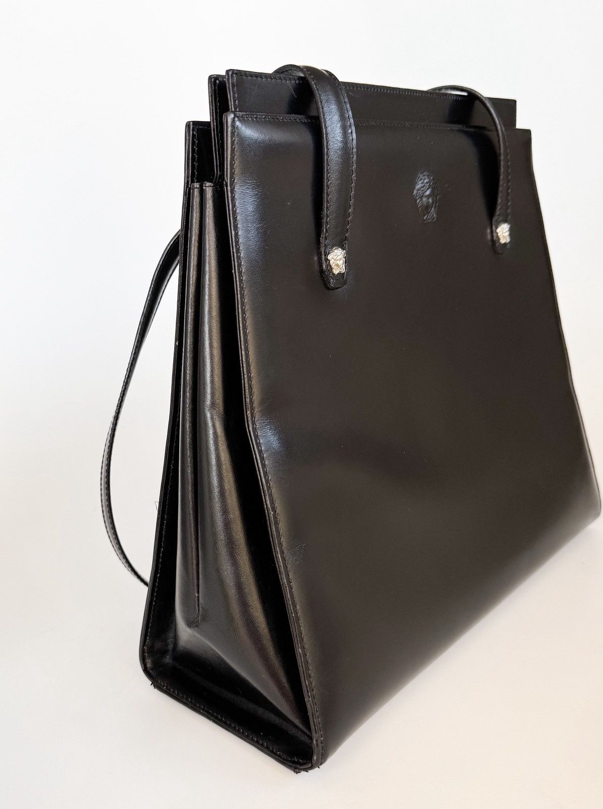 Versace Gianni Versace black leather bag Versace Medusa head Size ONE SIZE - 10 Thumbnail