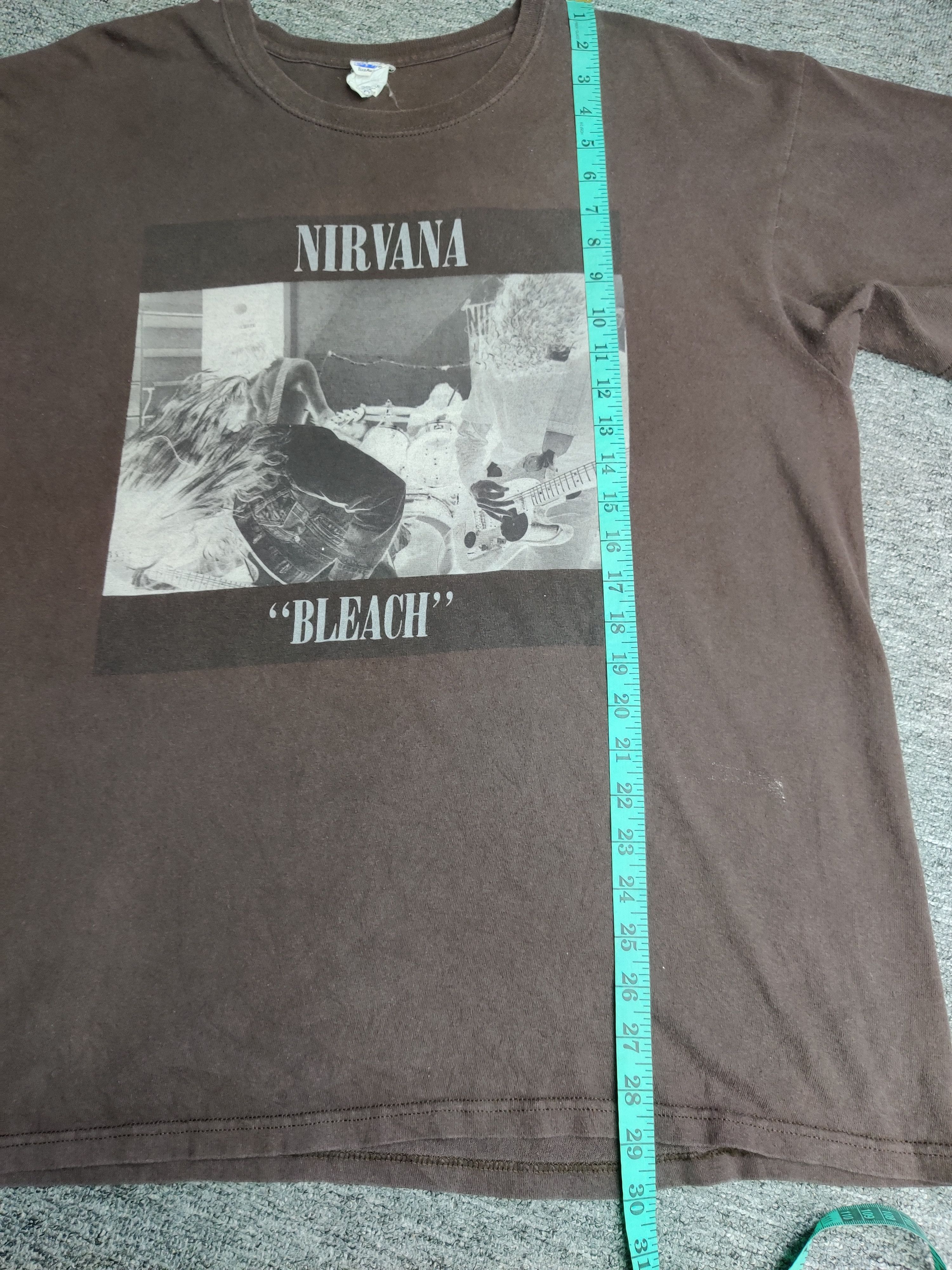 Band Tees Vintage 90s Nirvana Bleach Band Tee Tshirt Size US XXL / EU 58 / 5 - 10 Thumbnail