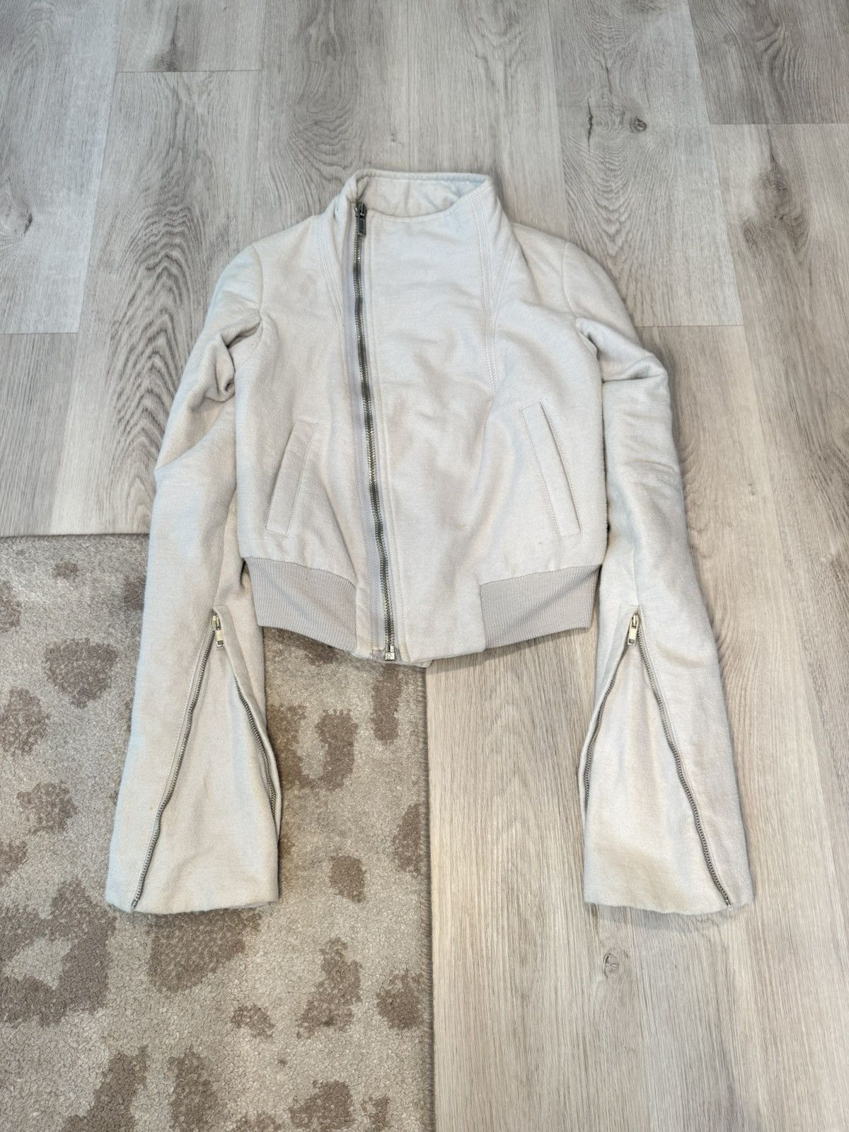 f/w 2012 mountain wool ash flared sleeve jacket!!