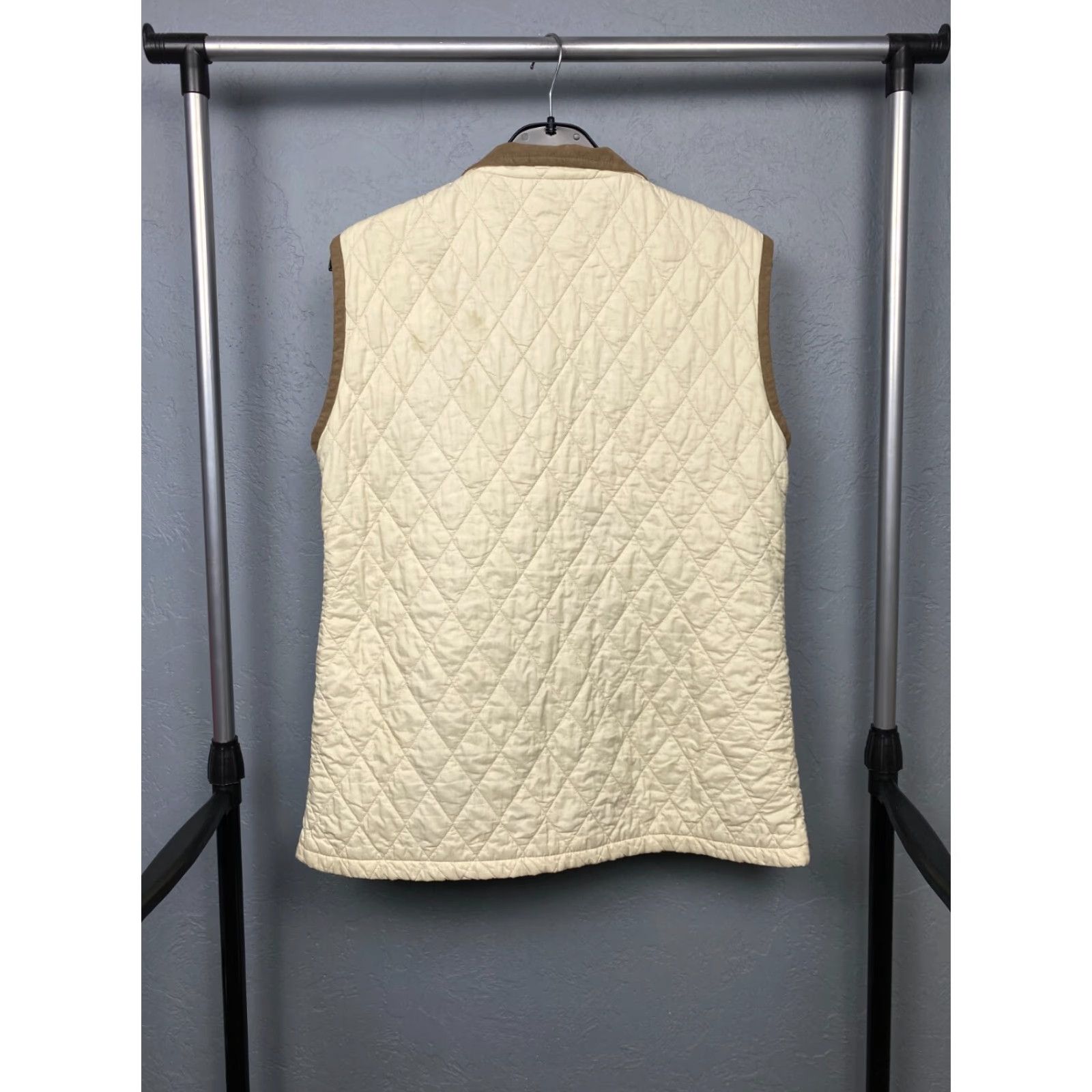 Barbour Barbour Quilted Vest Womens Size US 10 Beige Vintage Vest Size L / US 10 / IT 46 - 7 Thumbnail