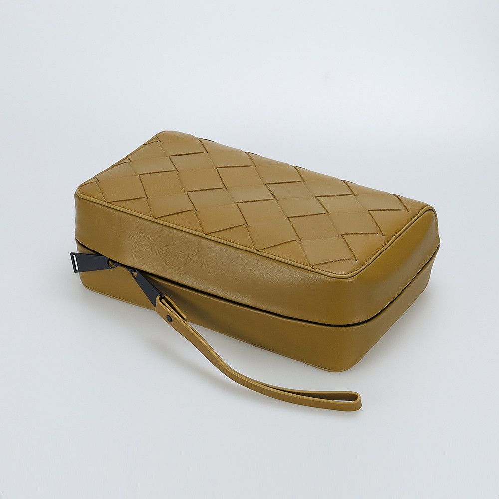 Bottega Veneta o1n1vont1124 Size: OS / Washbag in Brown Size ONE SIZE - 4 Thumbnail