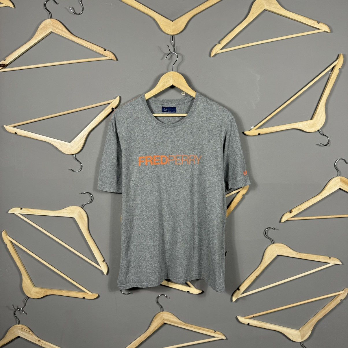 Fred Perry Fred Perry Orange Print T-shirt Size US XL / EU 56 / 4 - 1 Thumbnail