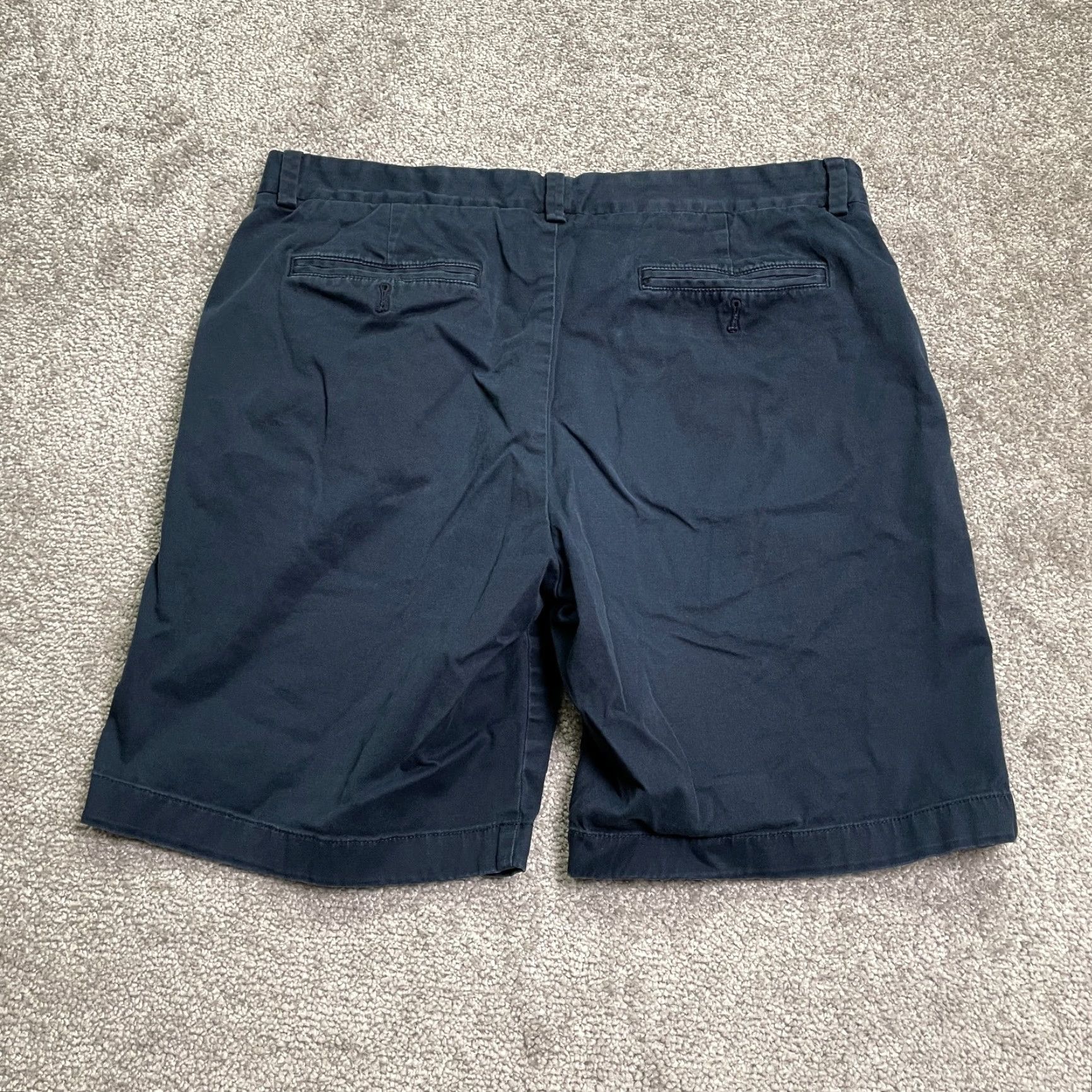 Vineyard Vines Vineyard Vines Chino Shorts Men 33 Navy Blue Cotton 34x8.5 Adjustable Breathable Pockets Logo Zipper Button Flat Front Regular Size US 33 - 2 Thumbnail