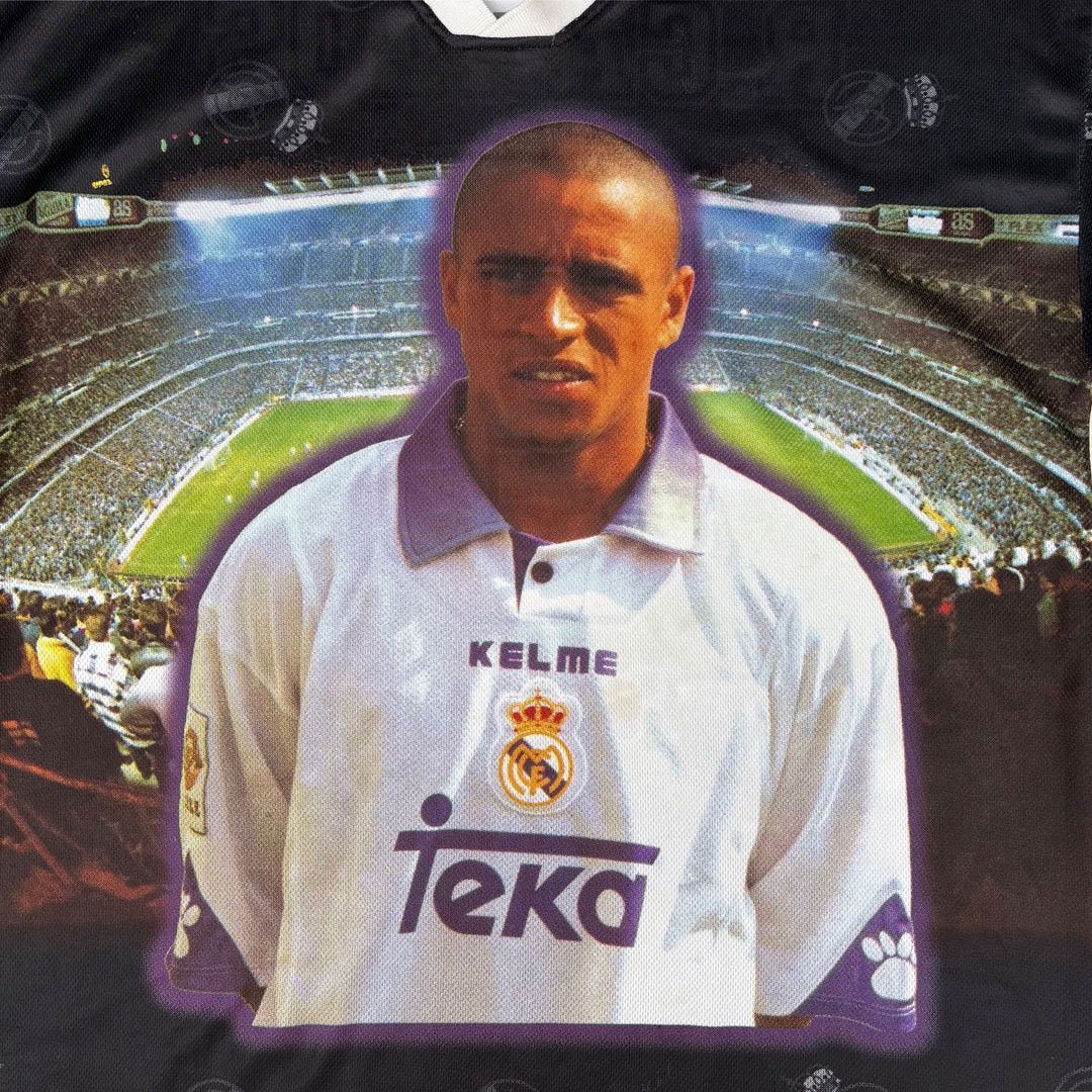 Vintage Real Madrid Roberto Carlos 1998 98 90s Vintage Soccer Jersey Size US L / EU 52-54 / 3 - 3 Thumbnail