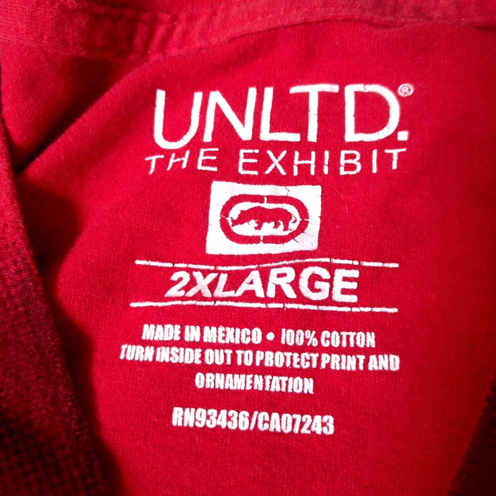 Ecko Unltd. VINTAGE Ecko Unltd Men T-Shirt 2XL Short Sleeve Graphic Print V-Neck Retro Y2K Foil Rhino Red Size US XXL / EU 58 / 5 - 7 Thumbnail