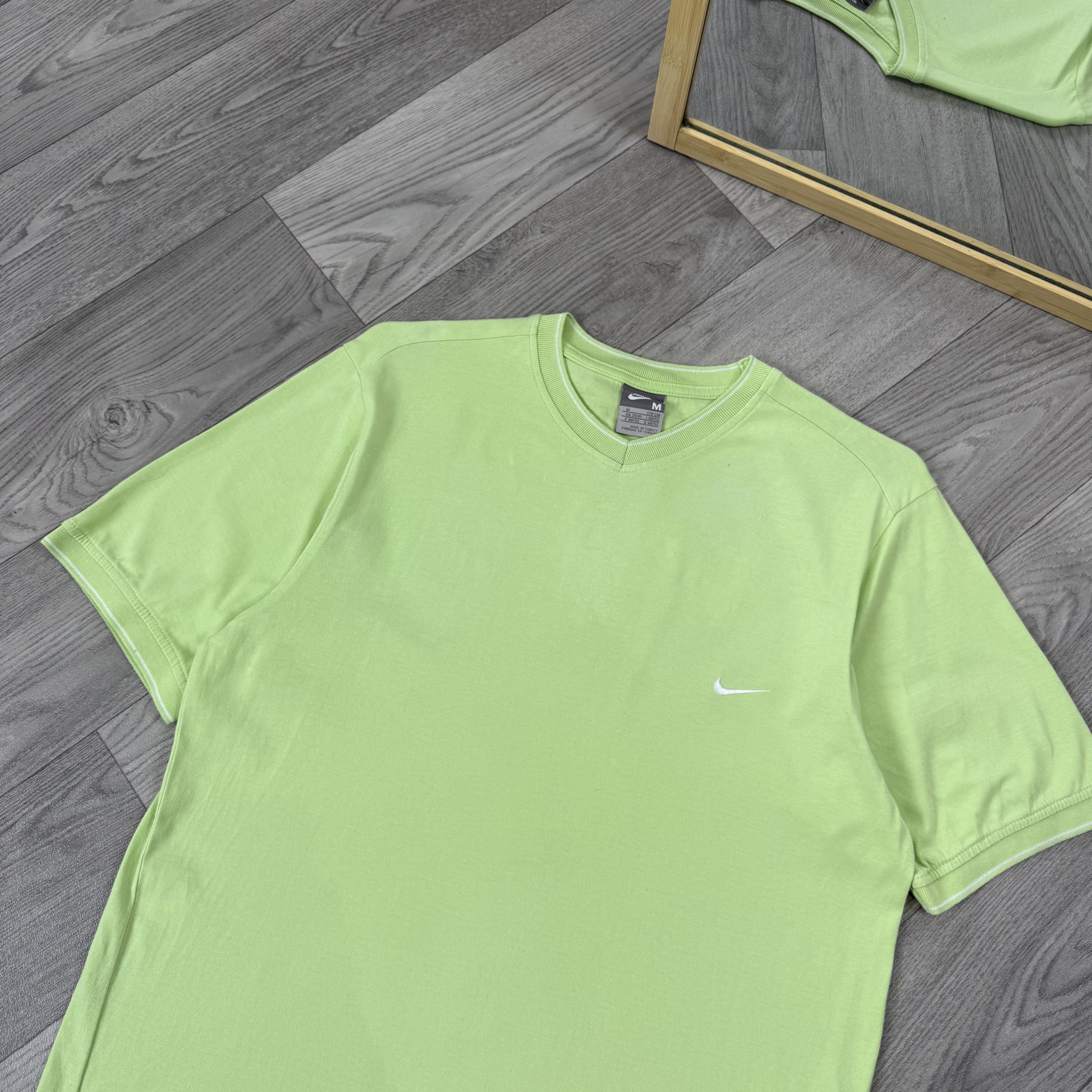 Nike Vintage Nike 90s Swoosh V-Neck Green Tee Shirt Size US M / EU 48-50 / 2 - 4 Thumbnail