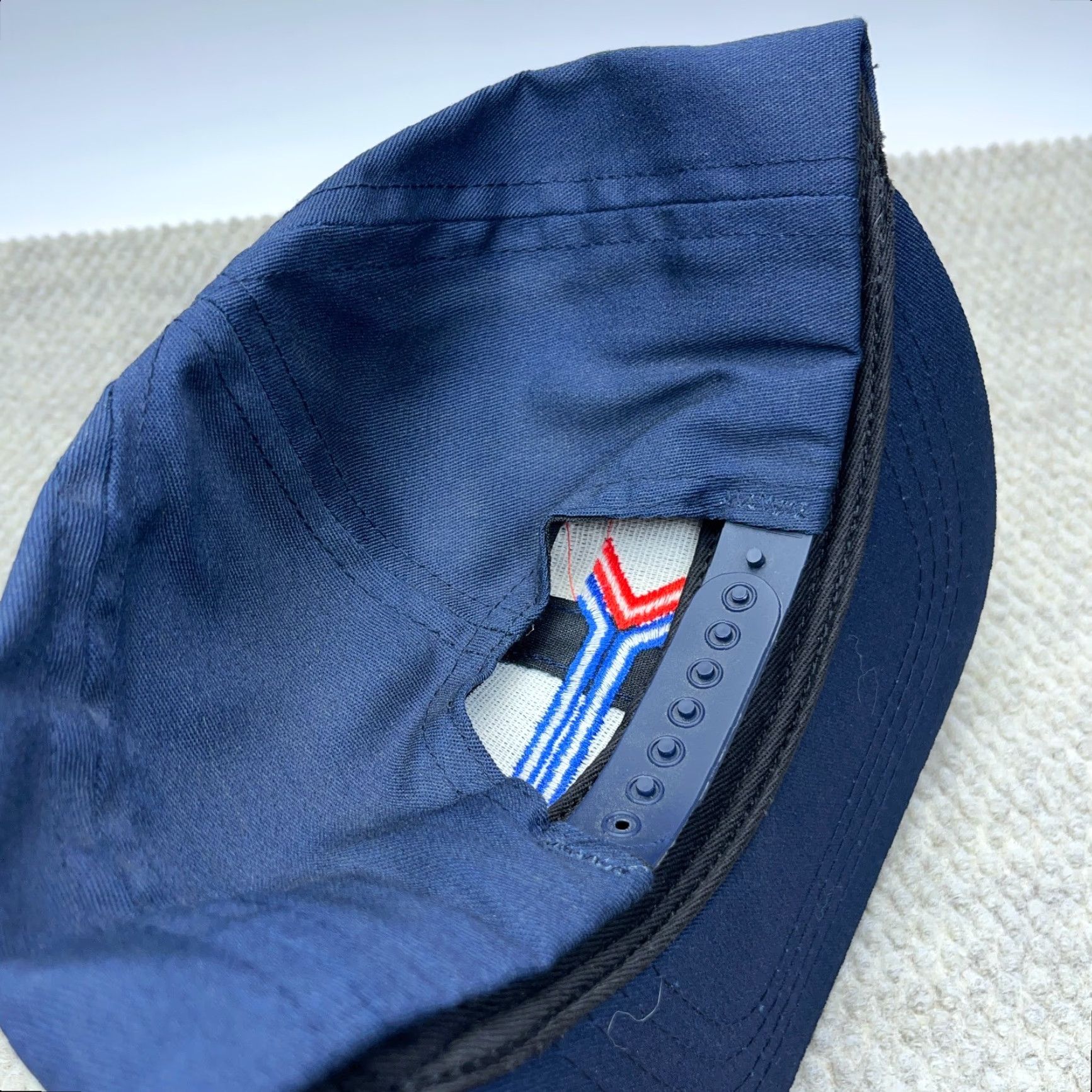 Rains VINTAGE Amtrak Railroad Hat Cap Trucker Cap Men Adjustable Blue 80s 90s USA Logo Advertising Classic Outdoor Retro Workwear USA Hat Size ONE SIZE - 4 Thumbnail