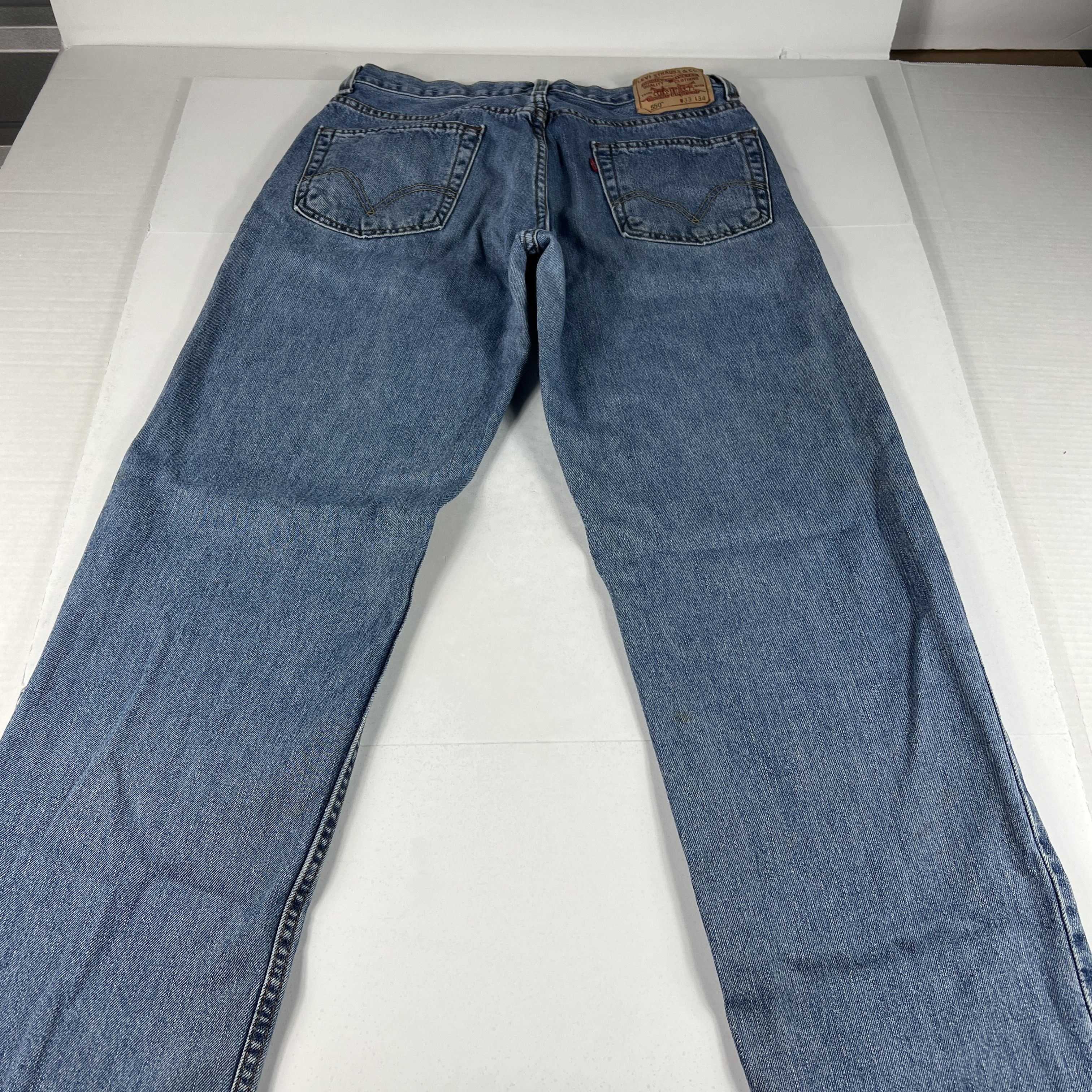 Levi's Y2K Levi's Jeans 550 Relaxed Fit Blue Faded Cotton Denim Size US 33 - 12 Thumbnail