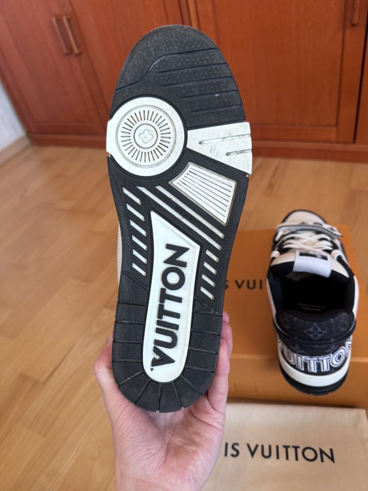 Louis Vuitton Louis Vuitton LV Trainer Black Denim Velcro Strap Size US 10 / EU 43 - 10 Thumbnail