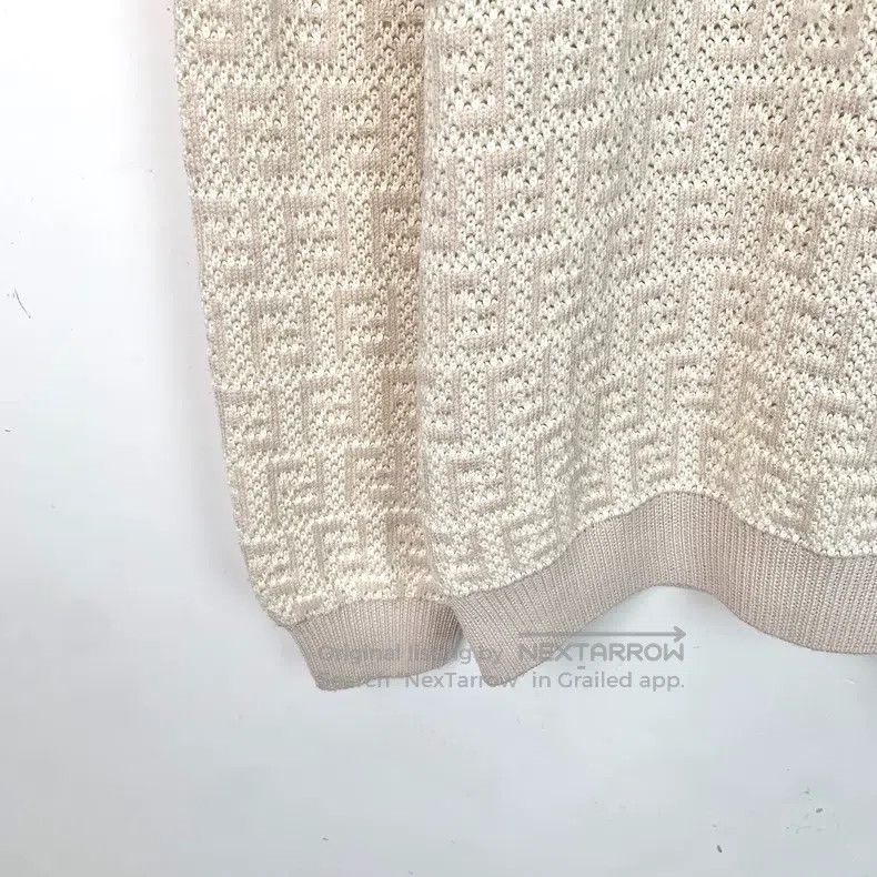 Fendi Fendi Color-Block Logo Letter Full-Print Merino Wool Round Size US M / EU 48-50 / 2 - 4 Thumbnail