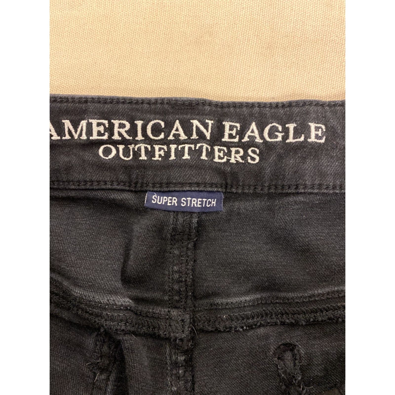 American Eagle Outfitters American Eagle Women’s Super Stretch Black Denim Casual Shorts Size 8 97-74 Size 30" / US 8 / IT 44 - 7 Thumbnail