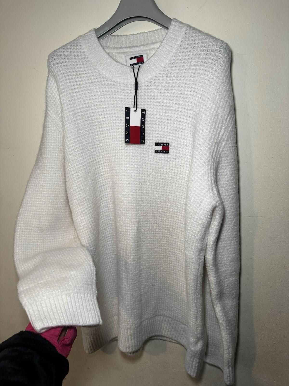 Tommy Hilfiger Tommy Jeans Waffle Knit Sweater White Size L BNWT Size US L / EU 52-54 / 3 - 1 Thumbnail