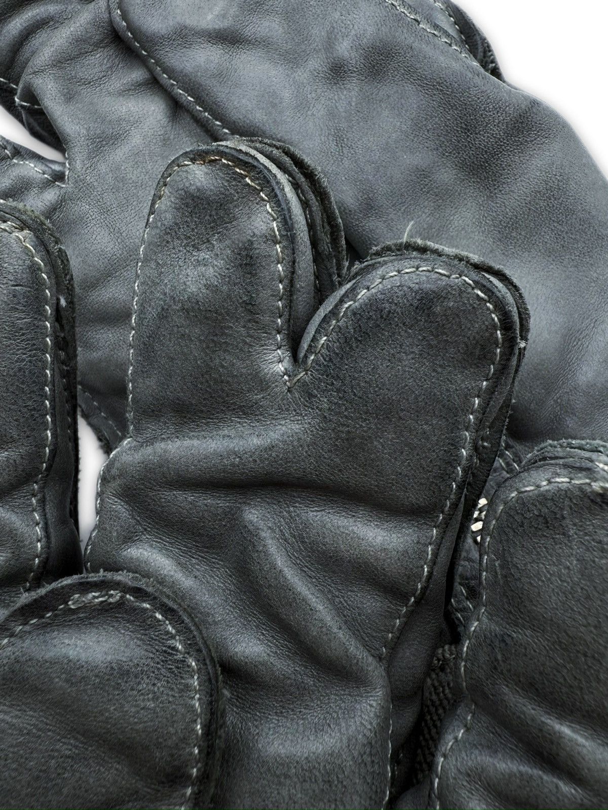 Carol Christian Poell Carol Christian Poell Dual Finger Object Dyed Leather Gloves Size ONE SIZE - 2 Thumbnail