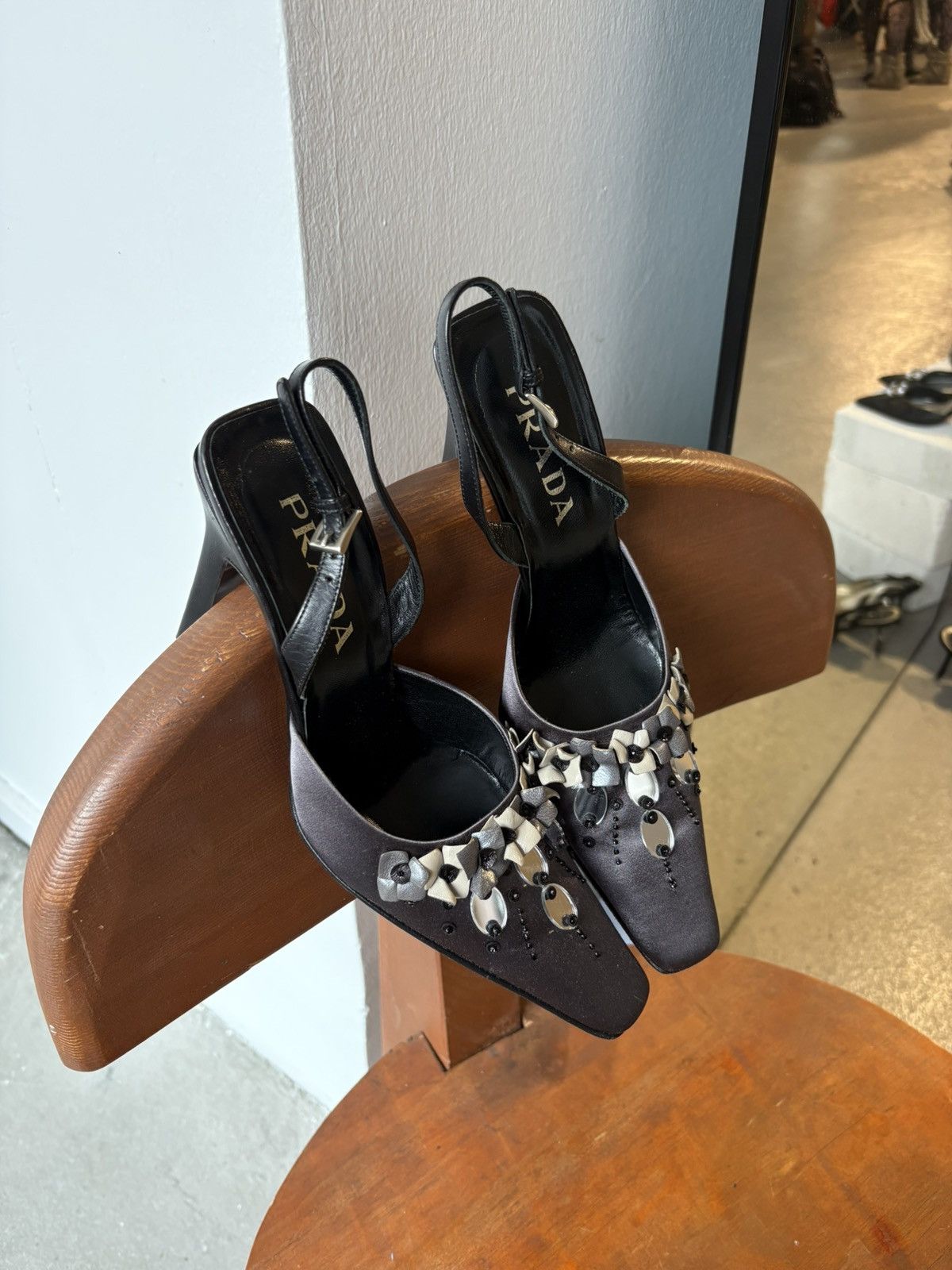 Prada Prada FW99 satin floral heels Size US 8.5 / IT 38.5 - 11 Thumbnail