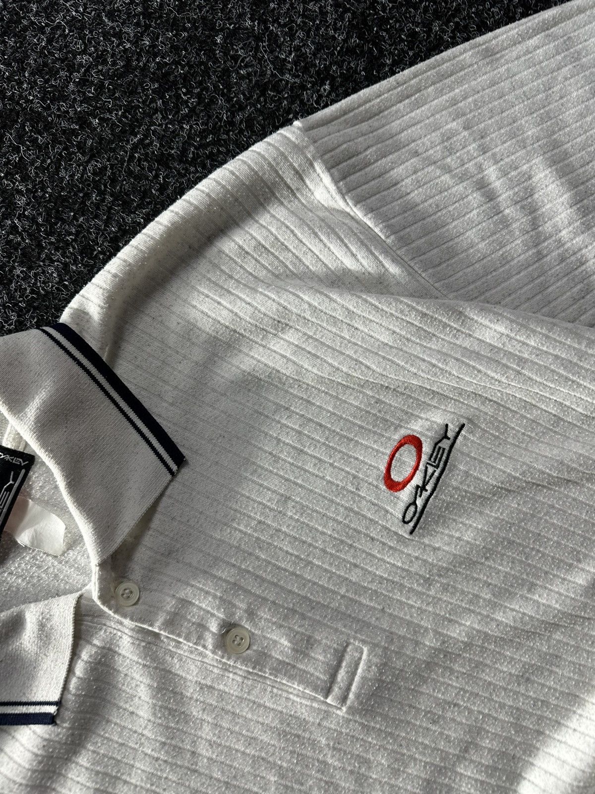 Oakley × Vintage 🚨 VINTAGE OAKLEY LOGO POLO TENNIS RARE 90s GORPCORE Size US M / EU 48-50 / 2 - 4 Thumbnail