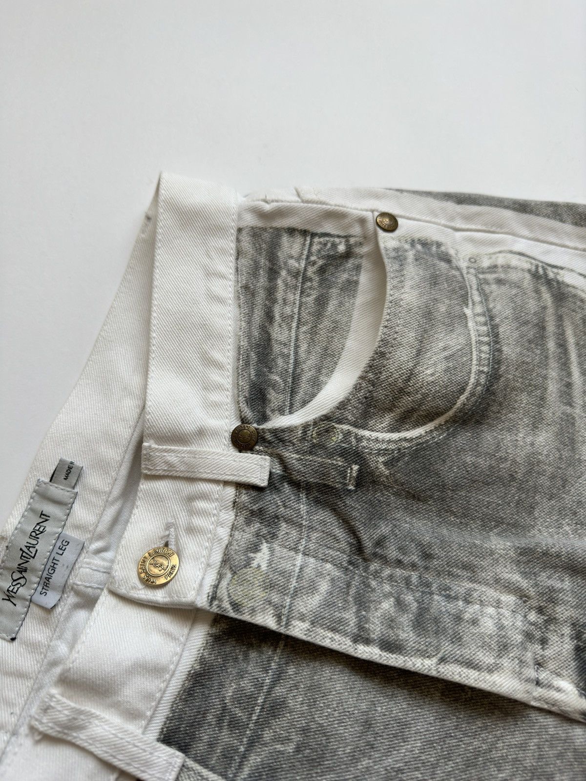 Yves Saint Laurent 2009 Yves Saint Laurent Trompe-l'œil Distressed Jeans Size US 30 / EU 46 - 7 Thumbnail