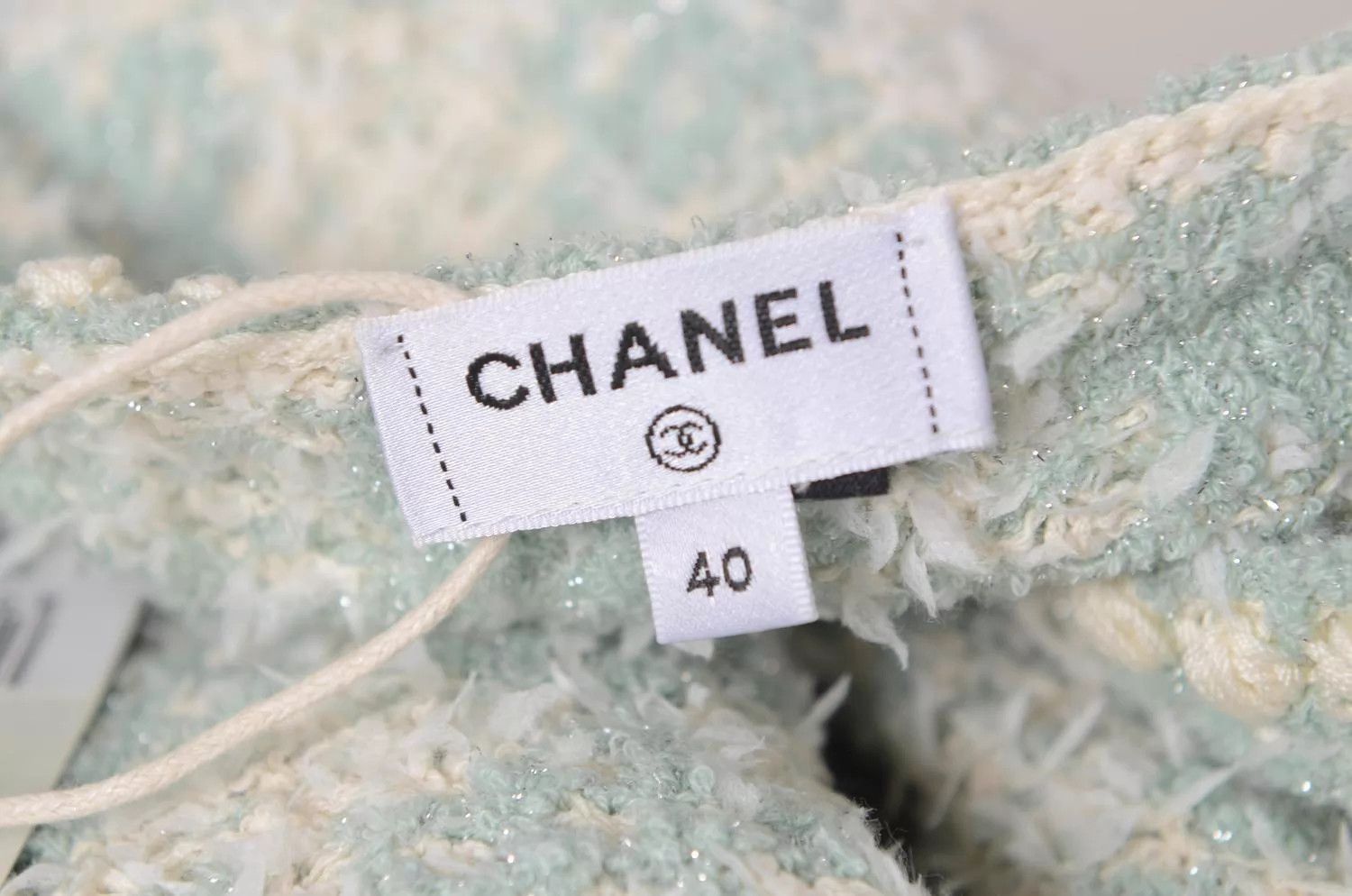 Chanel Chanel Women's Jacket & Skirt Suit Size S / US 4 / IT 40 - 5 Thumbnail