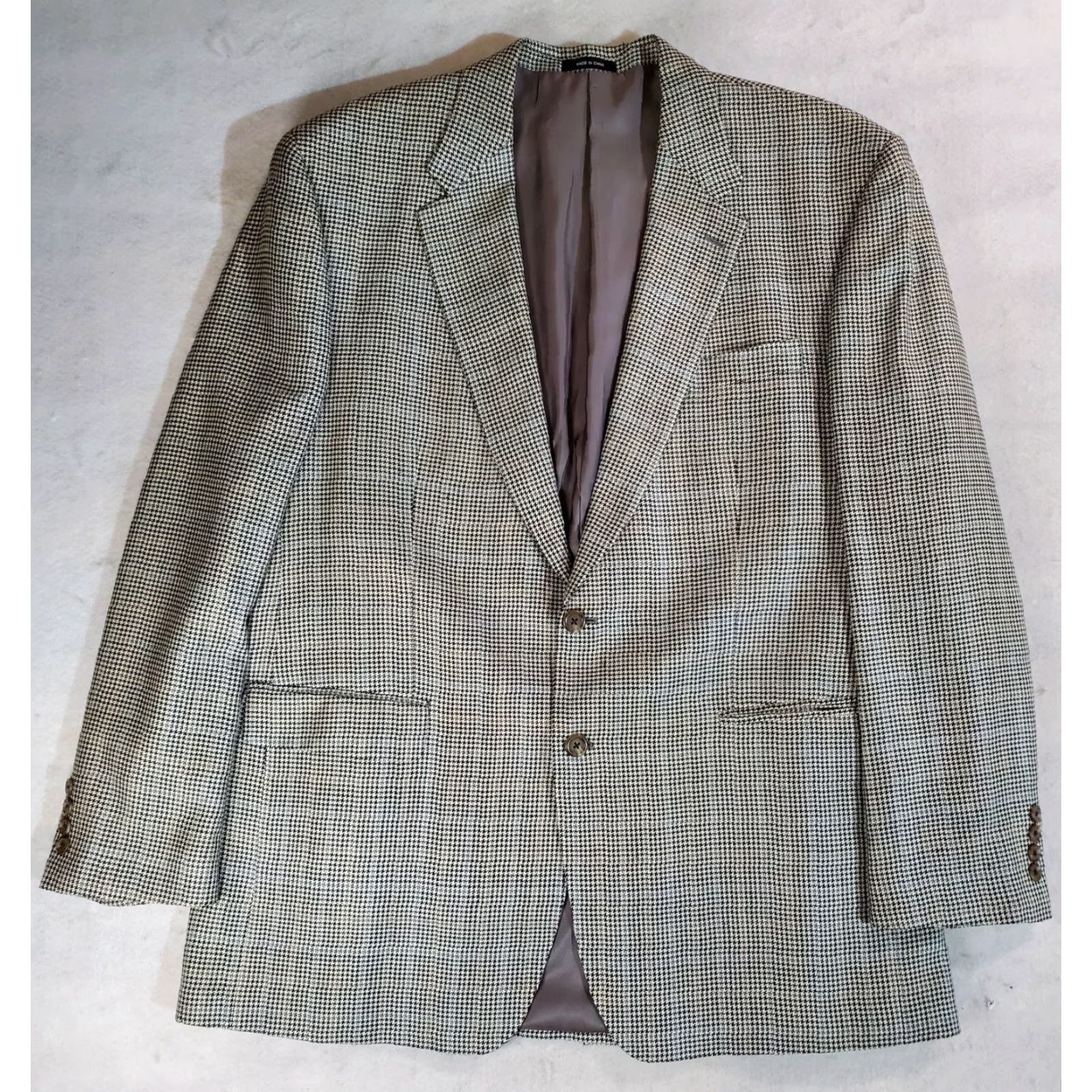 Chaps VINTAGE Chaps by Ralph Lauren Signature Blazer 46L Check Design 100% Silk Suit Coat Size 46R - 2 Thumbnail