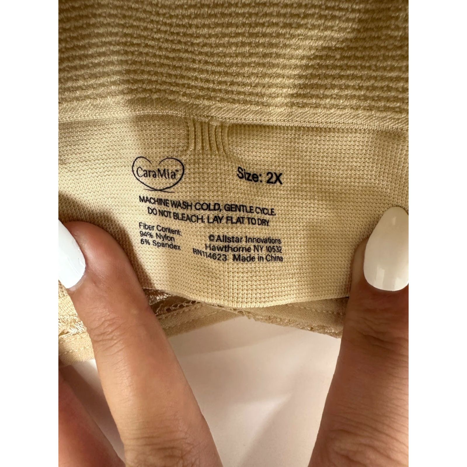 Vintage Cara Mia Womens Bra Size 2X Tan Lace Front Criss Cross Straps Padded Adjustable Wirefree 2XL Brown Front Hook & Eye Plus Size Women Ballpark Size ONE SIZE - 5 Thumbnail
