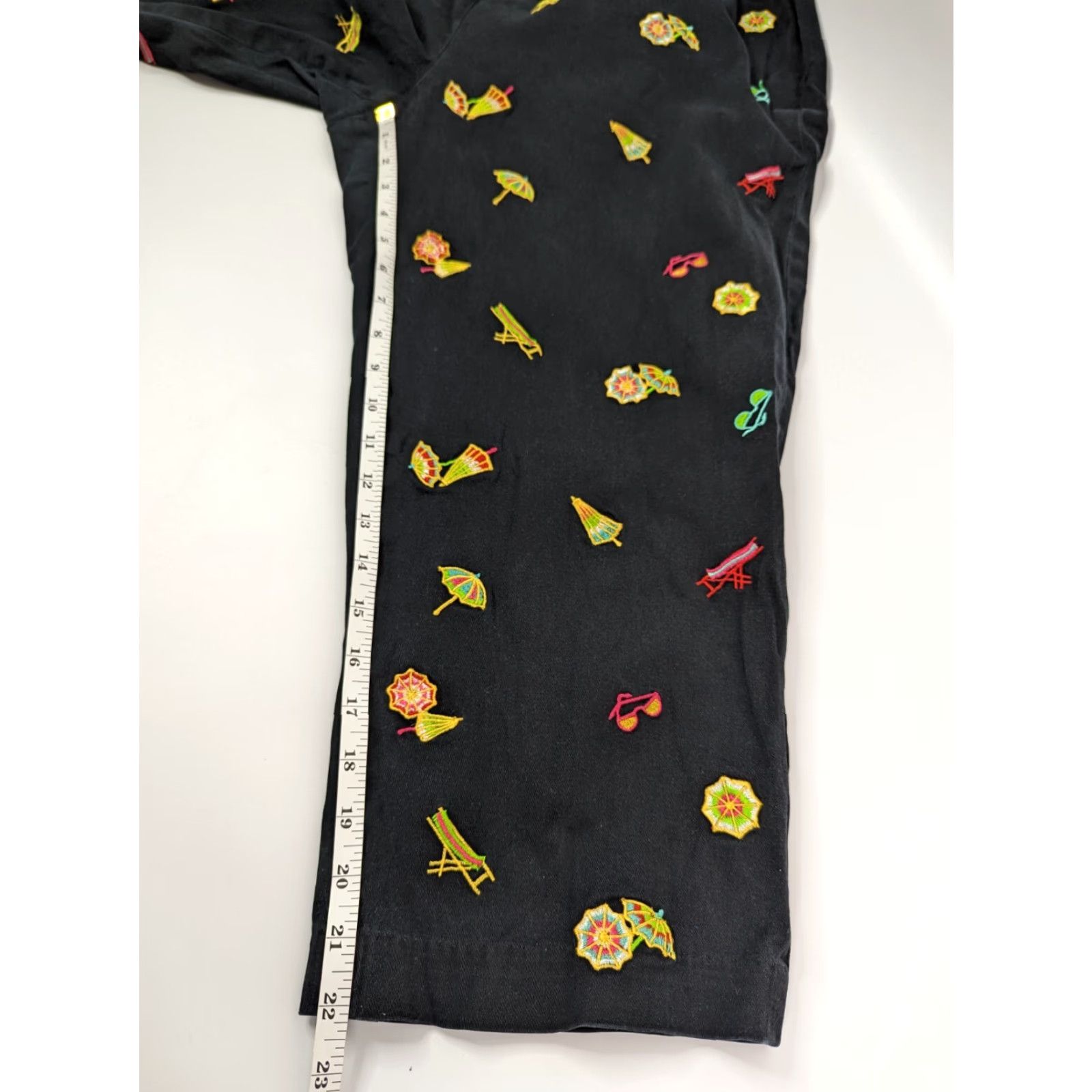 Coldwater Creek Coldwater Creek Pants Women 18 Black Cotton Solid Embroidered Zipper Beach Ankle Size 40" / US 18 - 6 Thumbnail