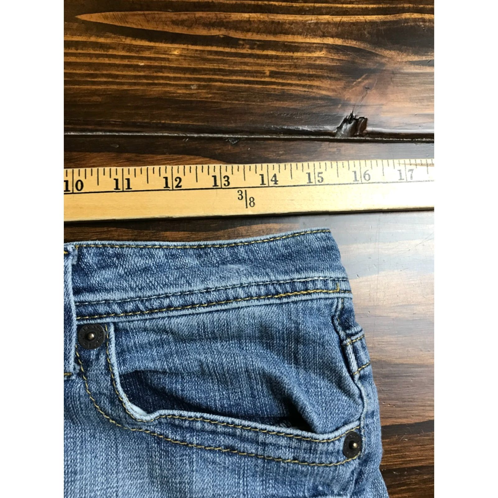 Vintage LEI Jeans, Women's Size 30, Blue Denim Capri Cuffed Pockets Regular Rise Low, 30, Adult Women, Capri Jeans, Fall Spring Summer, Womens Size 30" / US 8 / IT 44 - 3 Thumbnail