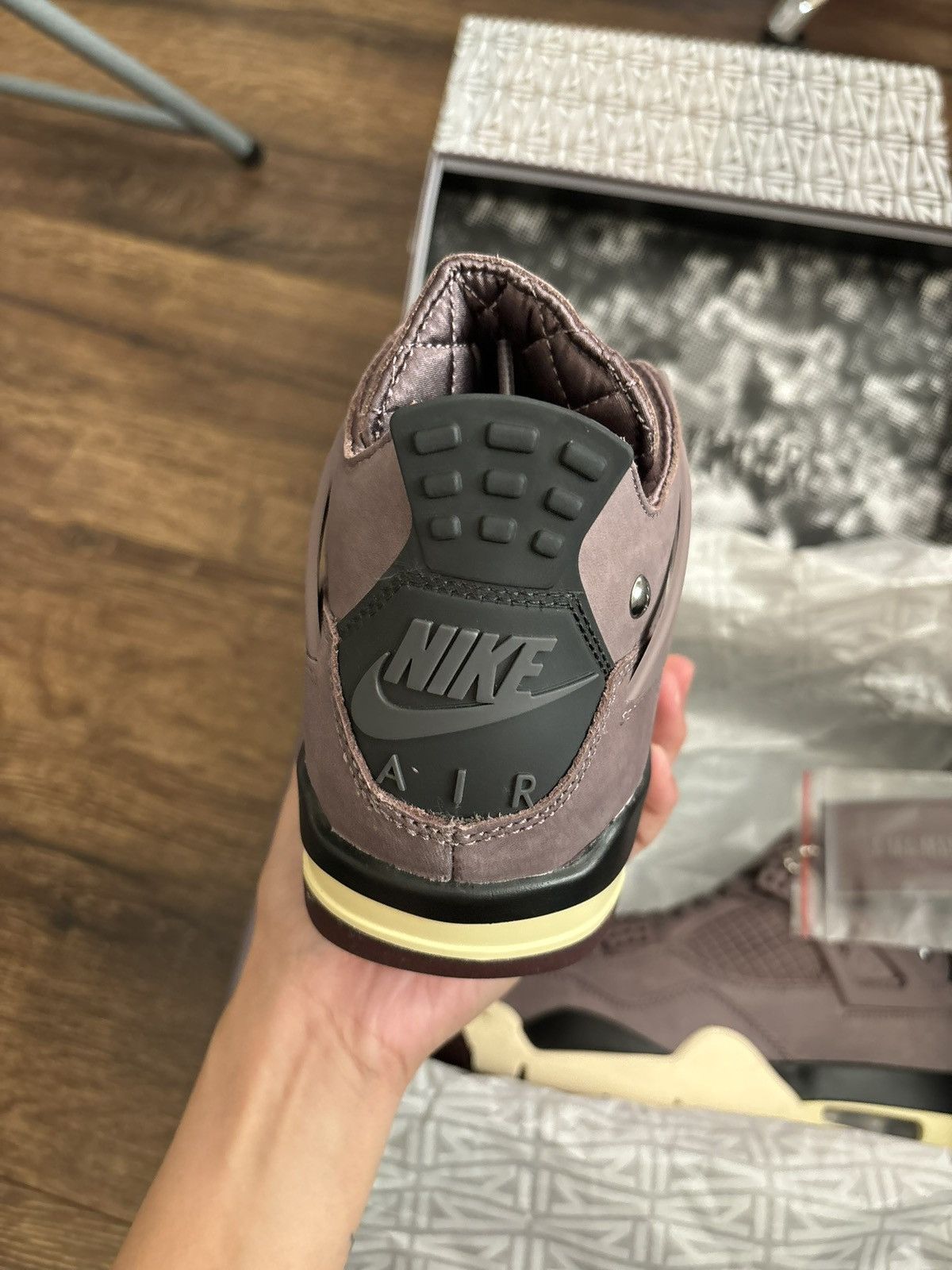 A Ma Maniere × Jordan Brand 2022 A Ma Maniére x Air Jordan 4 Retro Violet Ore M4.5/W6 Size US 6 / IT 36 - 7 Thumbnail