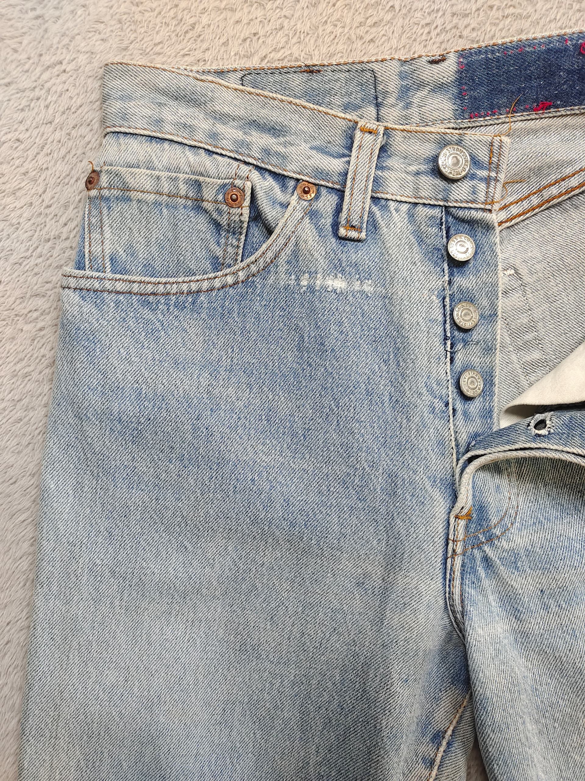 Levi's Vintage 1980 Levi’s 501 Pre-Shrunk Light Wash Denim Jeans Size US 26 / EU 42 - 4 Thumbnail