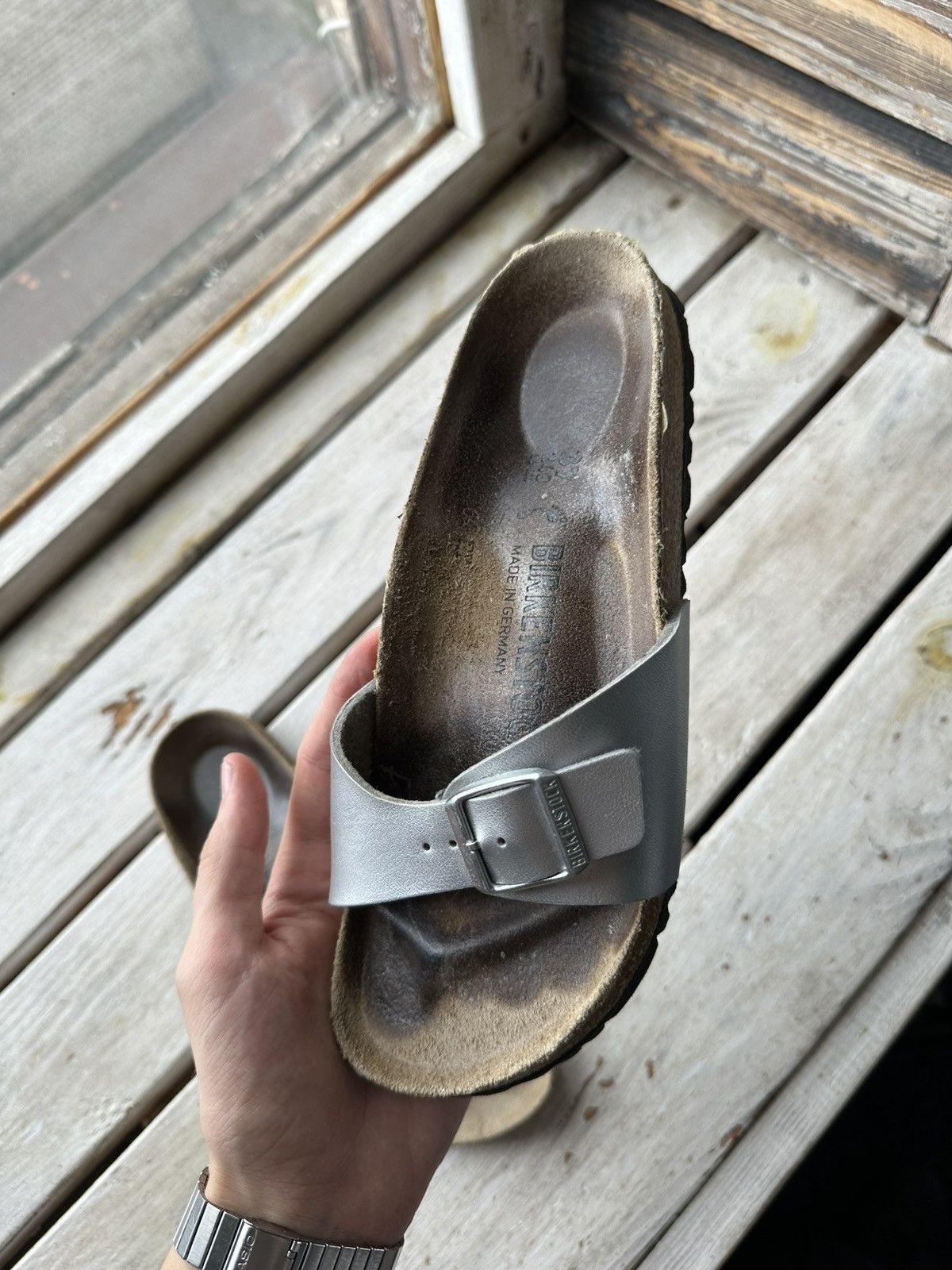 Birkenstock 🚨Vintage Birkenstock 38 silver Luxe Sandals rare slides Size US 7 / IT 37 - 6 Thumbnail