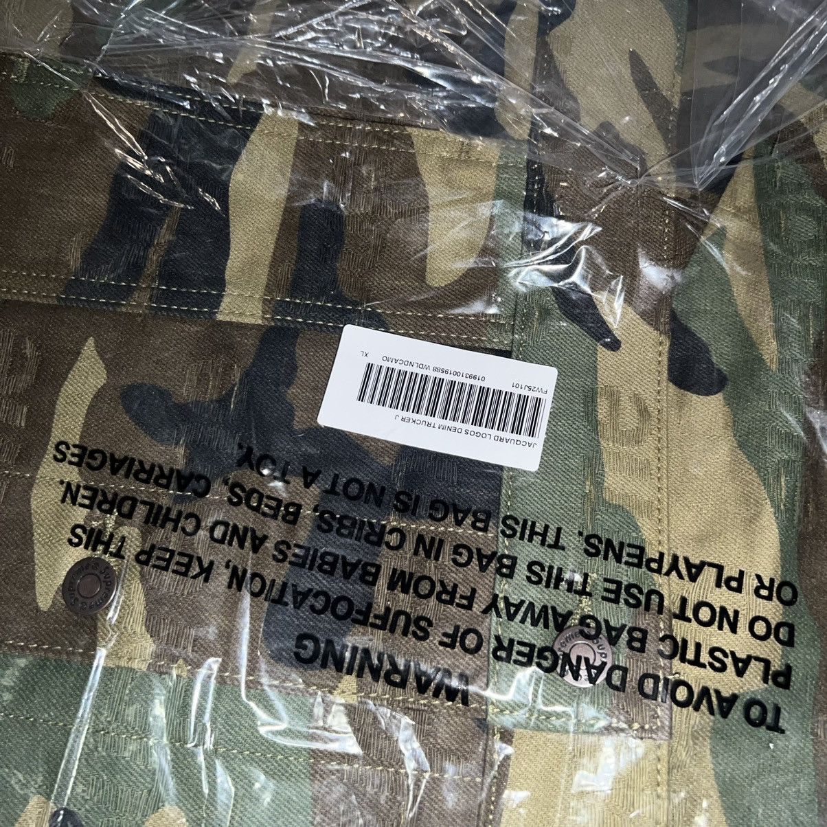 Supreme Supreme Jacquard Logo Denim Trucker Camo Size: XL Size US XL / EU 56 / 4 - 6 Thumbnail
