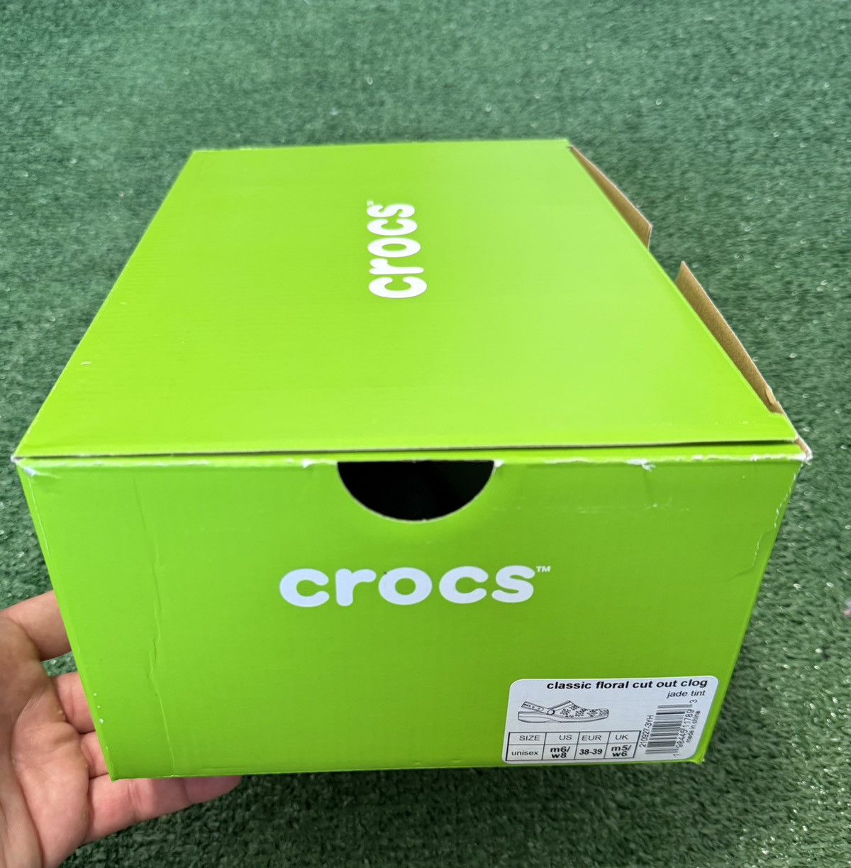 Crocs Crocs Classic Floral Cut Out Clog Jade Tint Men 6/ Women 8 Size US 8 / IT 38 - 6 Thumbnail
