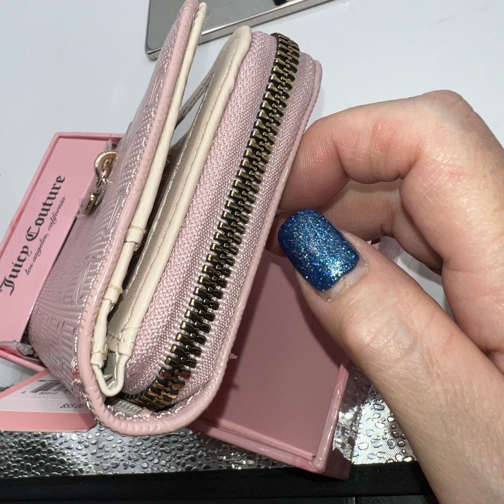 Juicy Couture Juicy Couture Mesh Dusty Blush Zip Around Bifold Size ONE SIZE - 6 Thumbnail