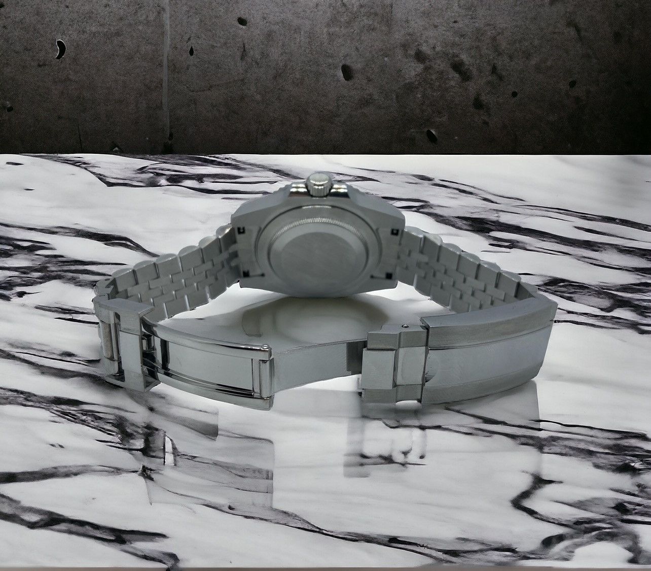 seiko-seiko-gmt-master-2-black-dial-grey-steel-jubilee-41mm-watch-grailed