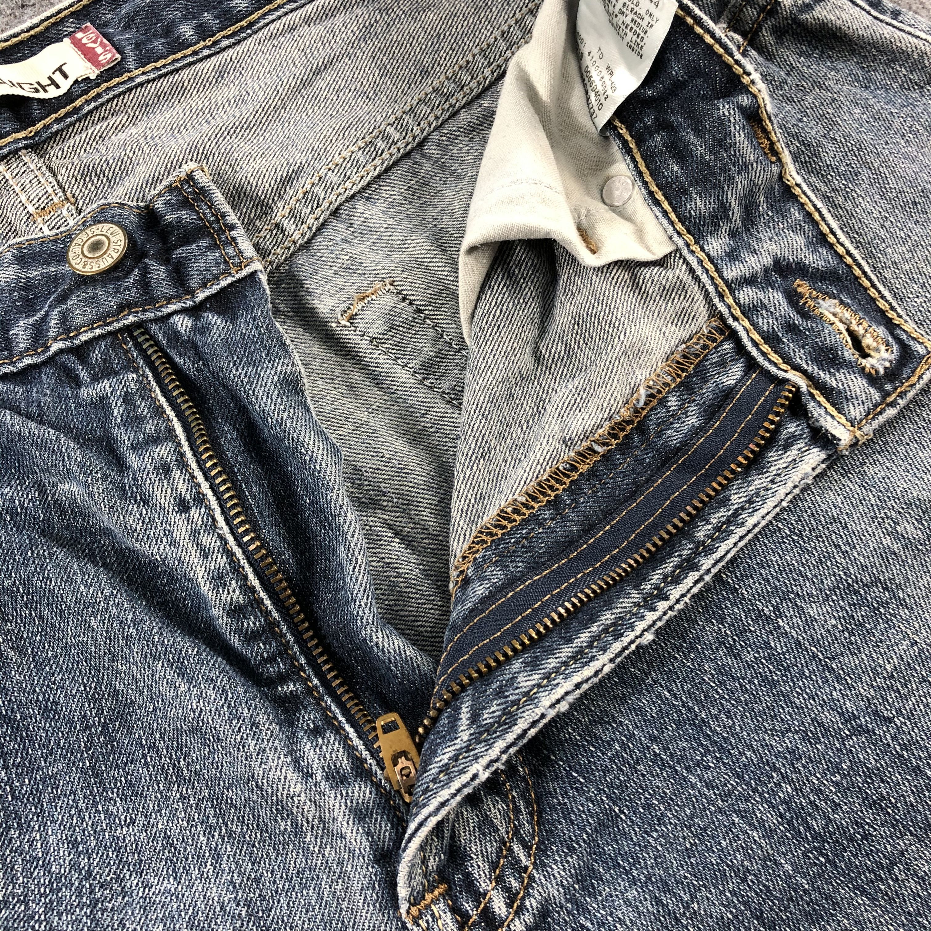 Levi's Vintage Levis 559 Jeans-J2587 Size US 31 - 12 Thumbnail