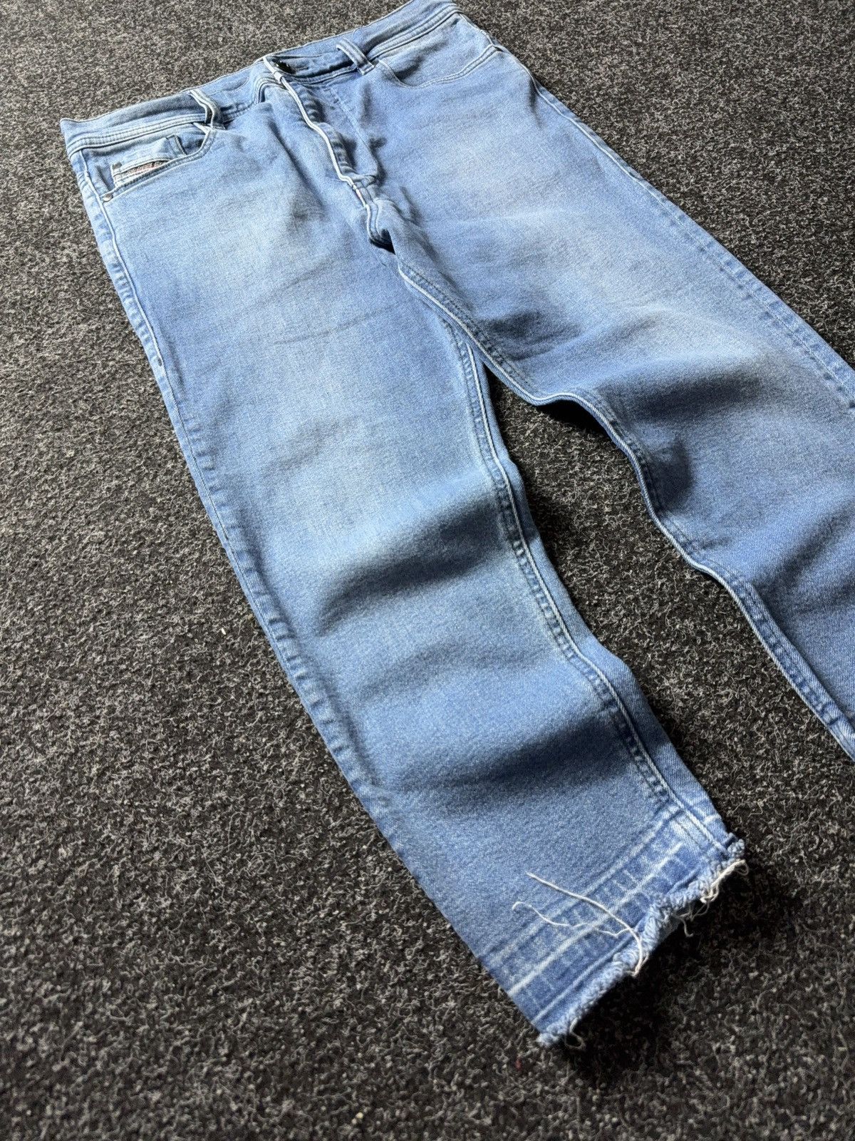 Diesel Luxury 00s Diesel Tapered Jeans Cropped Vintage Y2K Denim Size 30" / US 8 / IT 44 - 2 Thumbnail