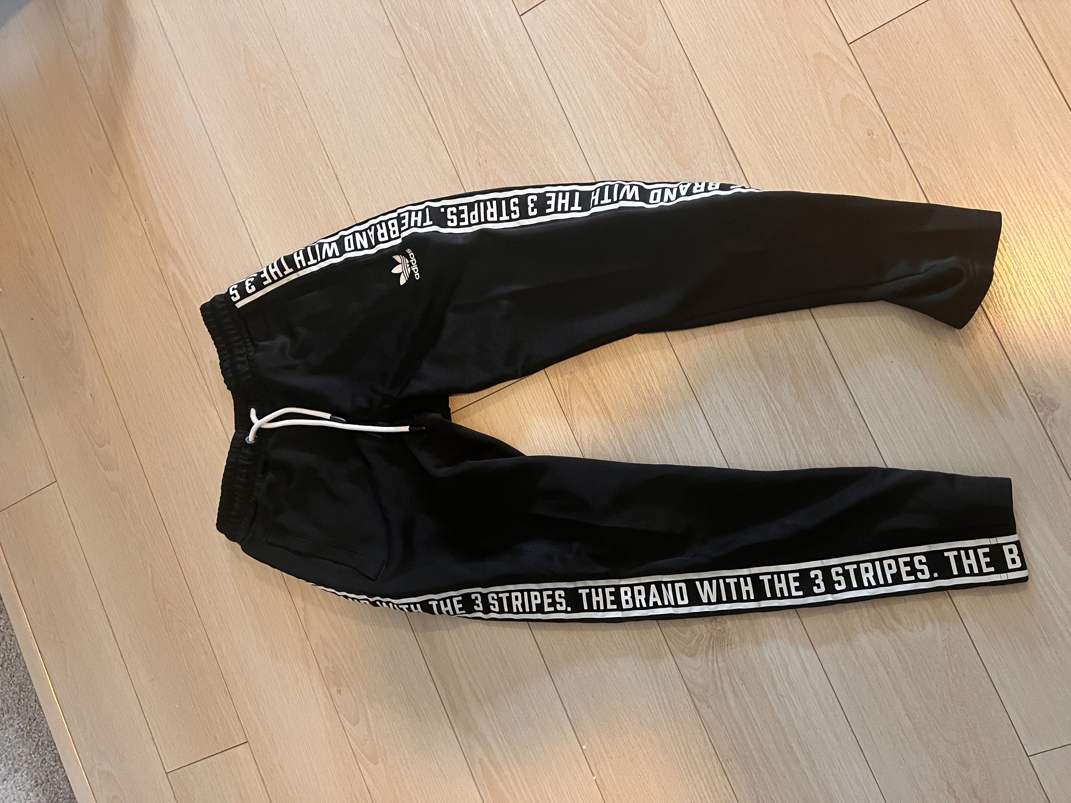 Adidas Adidas 3 Stripe Joggers Size US 30 / EU 46 - 1 Thumbnail