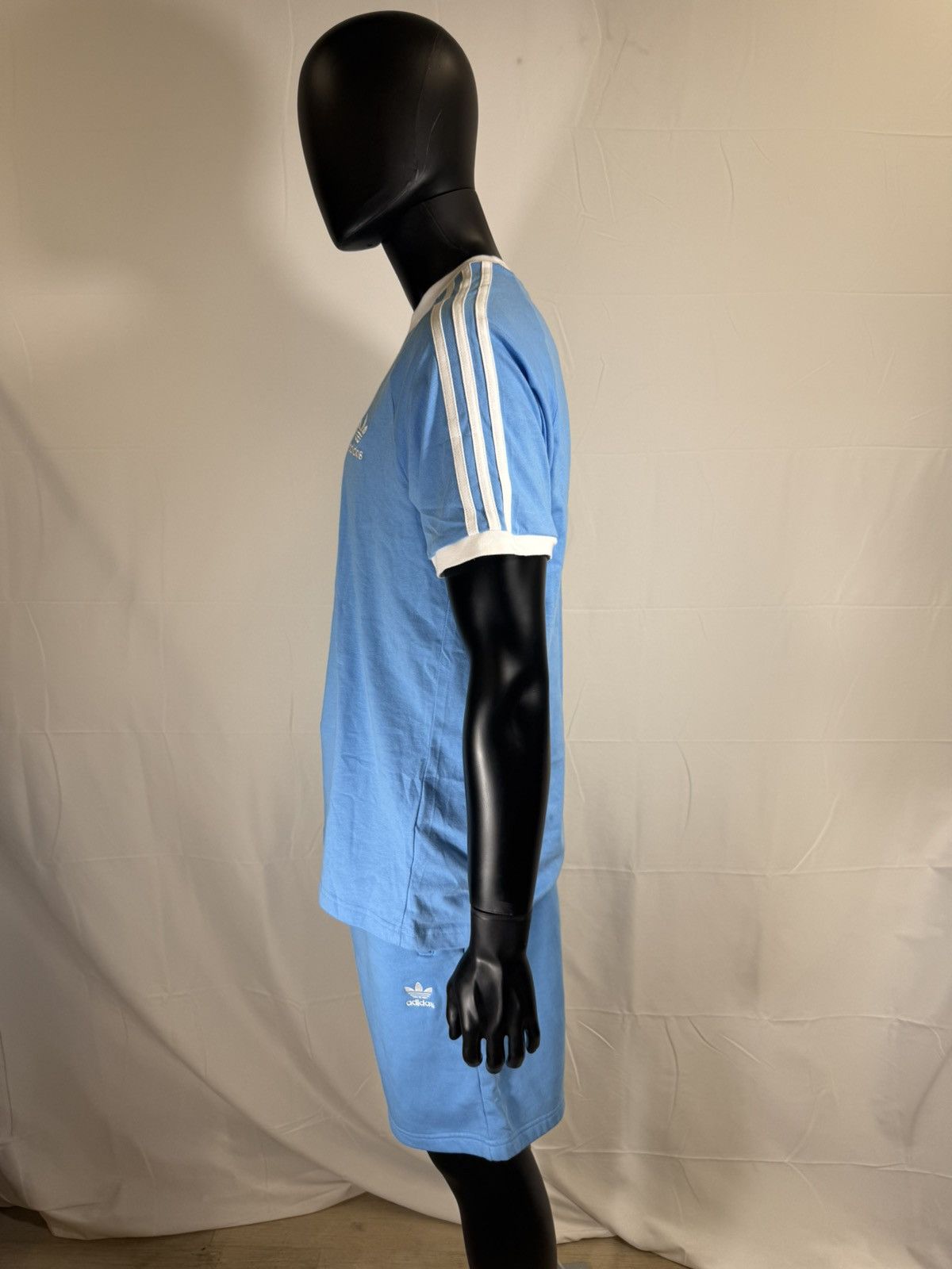 Adidas Adidas Originals Sky Blue Trefoil – Retro T-Shirt & Shorts Size US L / EU 52-54 / 3 - 3 Thumbnail