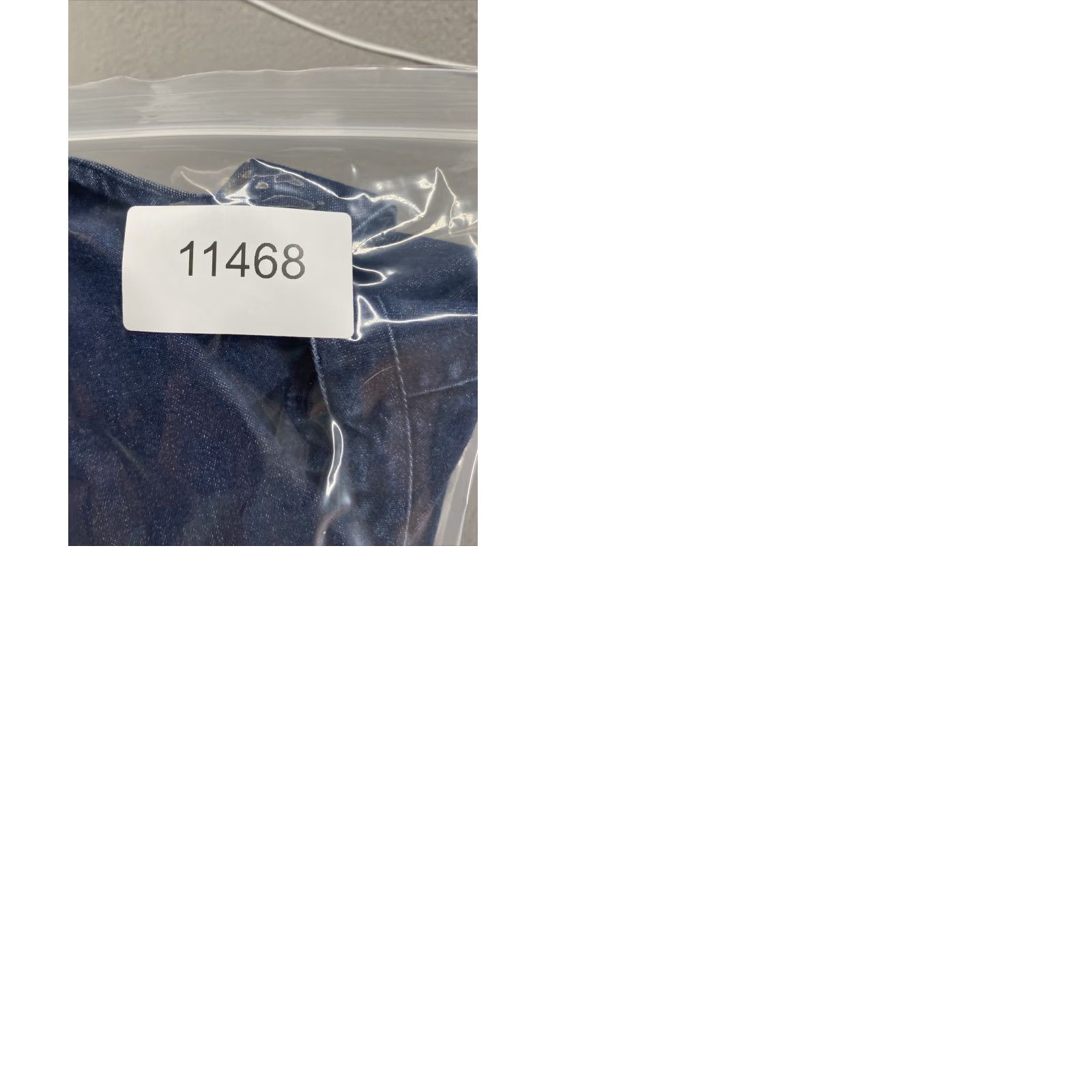 Liz Claiborne Liz Claiborne Liz Wear Dark Denim 1/4 Button Vest Women’s Size Large Jacket/Coat Short Sleeveless Blue 80s 90s American Mens Womens Girls Boys Size L / US 10 / IT 46 - 9 Thumbnail