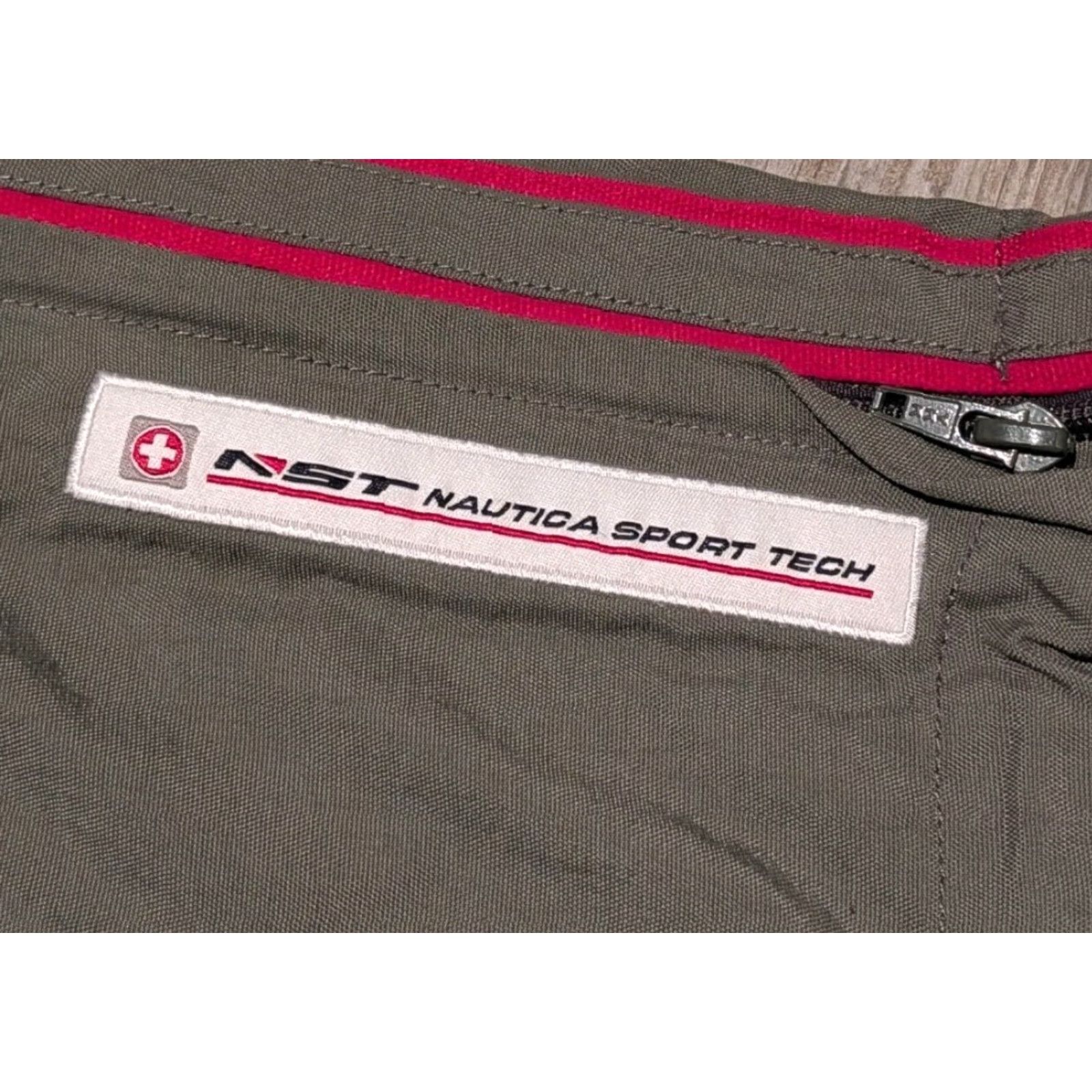 Nautica VINTAGE Nautica Sport Tech NST Cargo Pants Gray Red Nylon Jogger Adult M Medium 34in Inseam 31in 90s Y2K Mens Size US 31 - 5 Thumbnail
